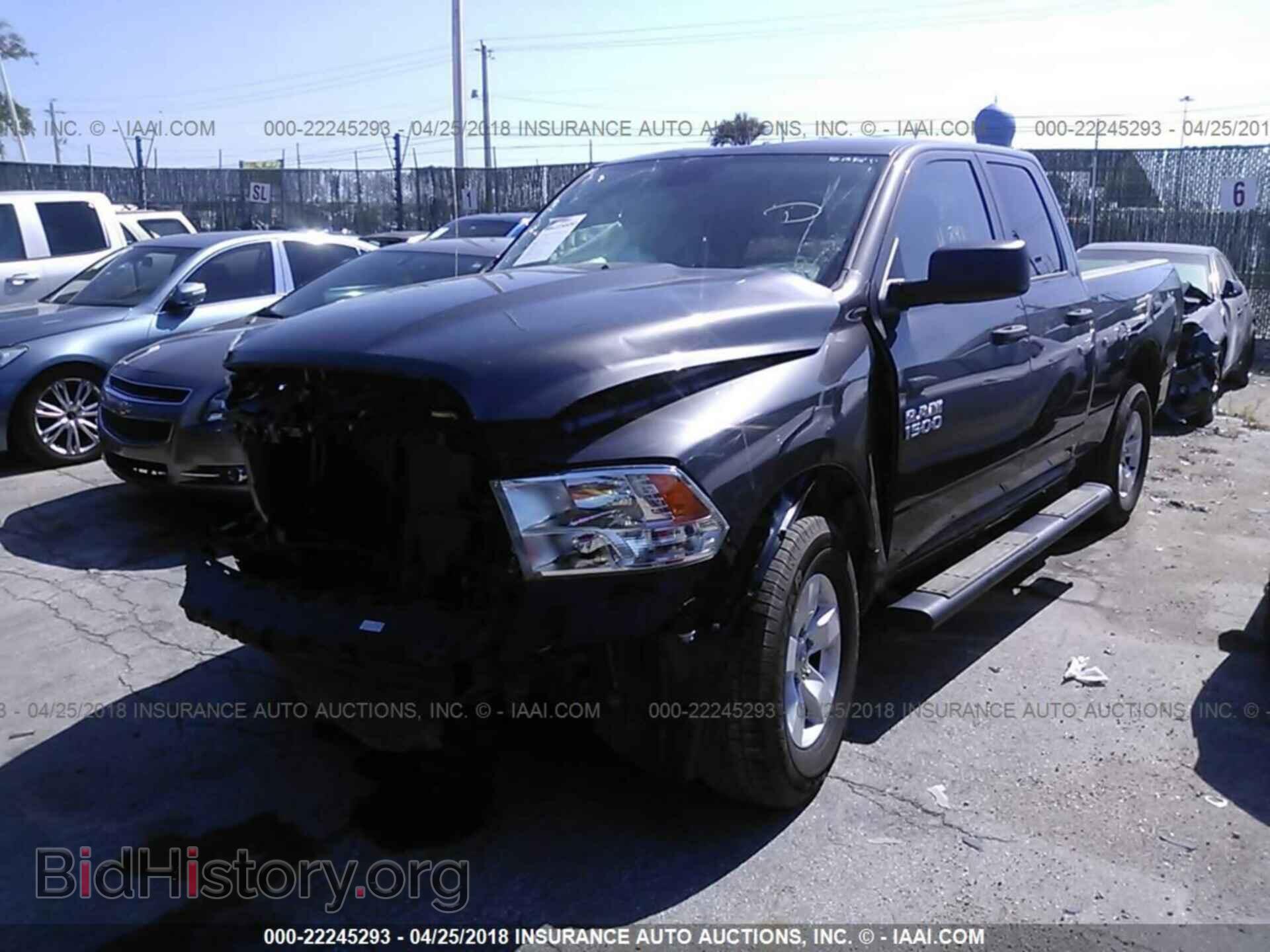 2017 Ram 1500 - VIN: 1C6RR7FG3HS601162 - Фото 2