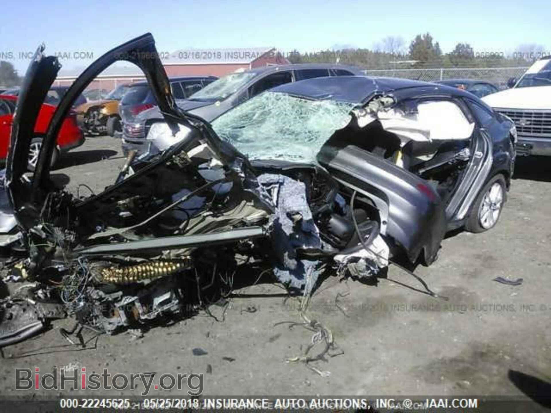 2016 Ford Focus - VIN: 1FADP3F28GL268977 - Photo 2