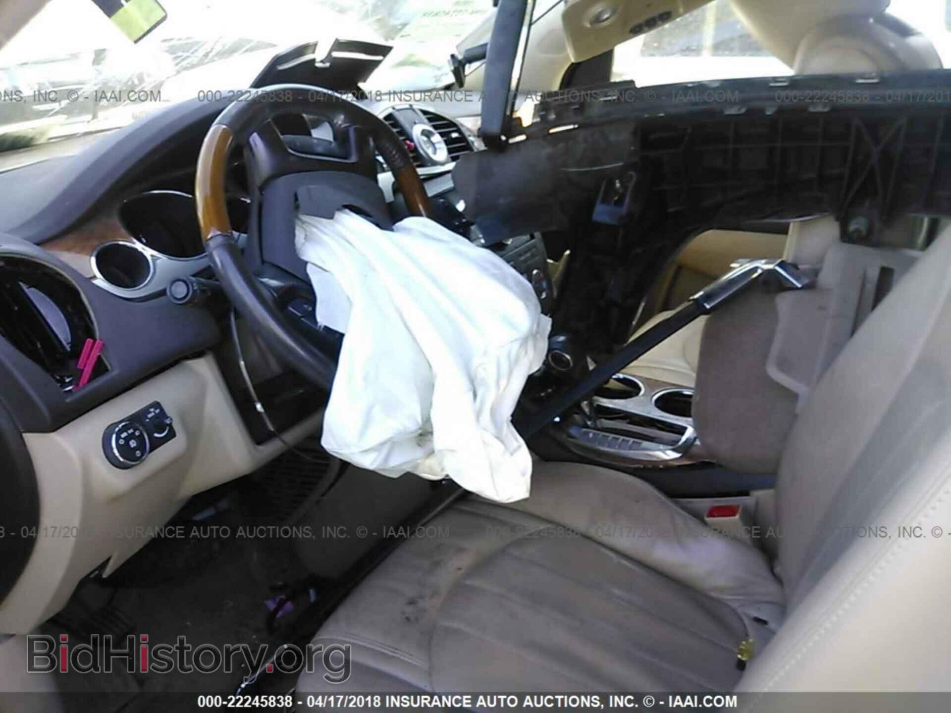 2012 Buick Enclave - VIN: 5GAKRCED5CJ241452 - Photo 5