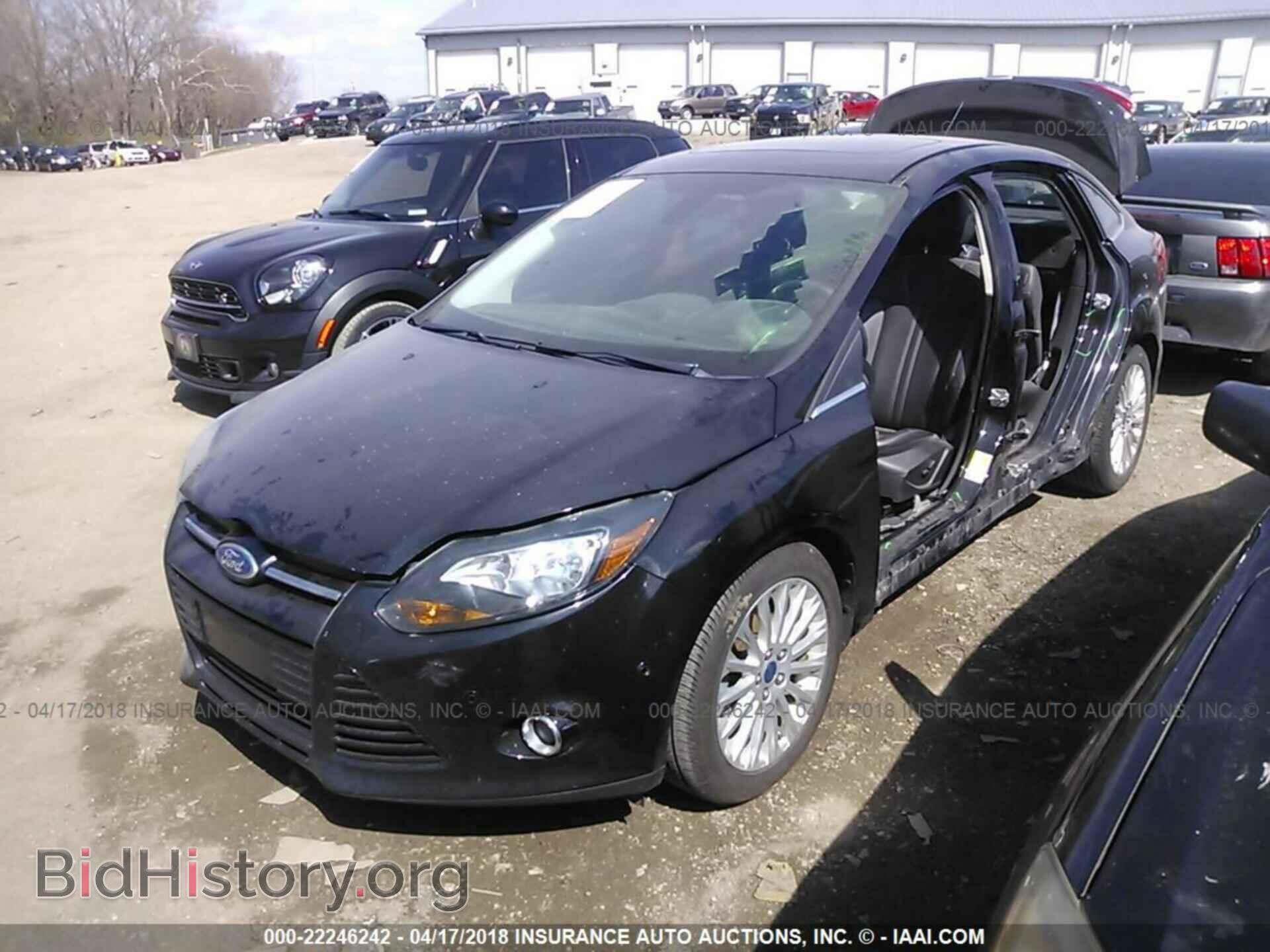 2012 Ford Focus - VIN: 1FAHP3J22CL277466 - Photo 2