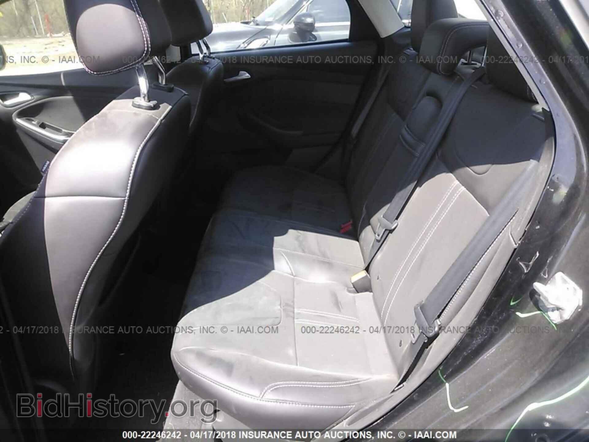 2012 Ford Focus - VIN: 1FAHP3J22CL277466 - Photo 8