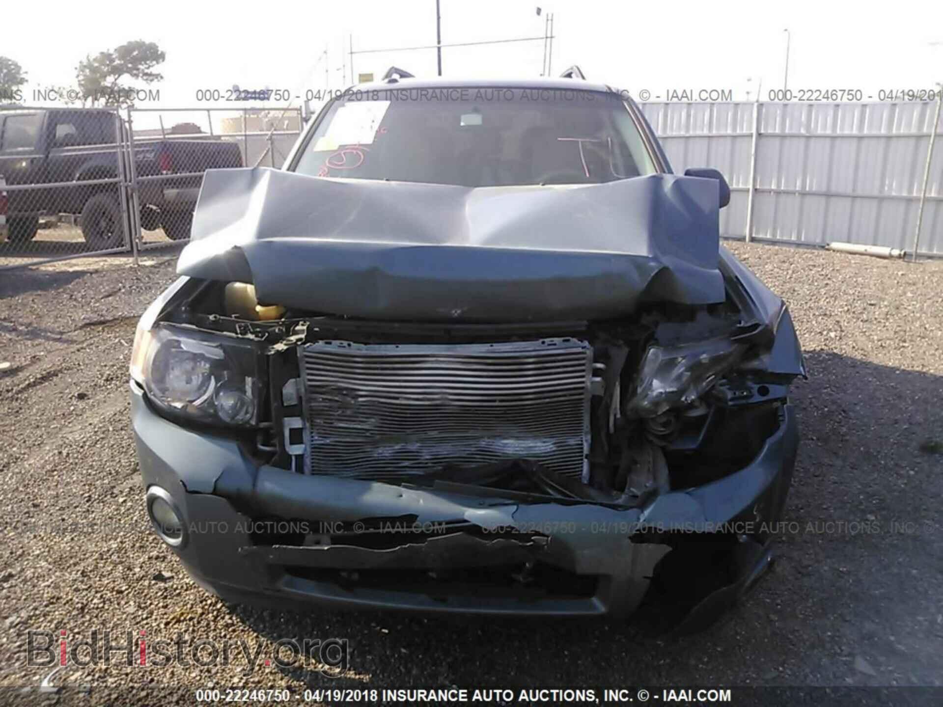 2012 Ford Escape - VIN: 1FMCU0DG5CKC17542 - Photo 6
