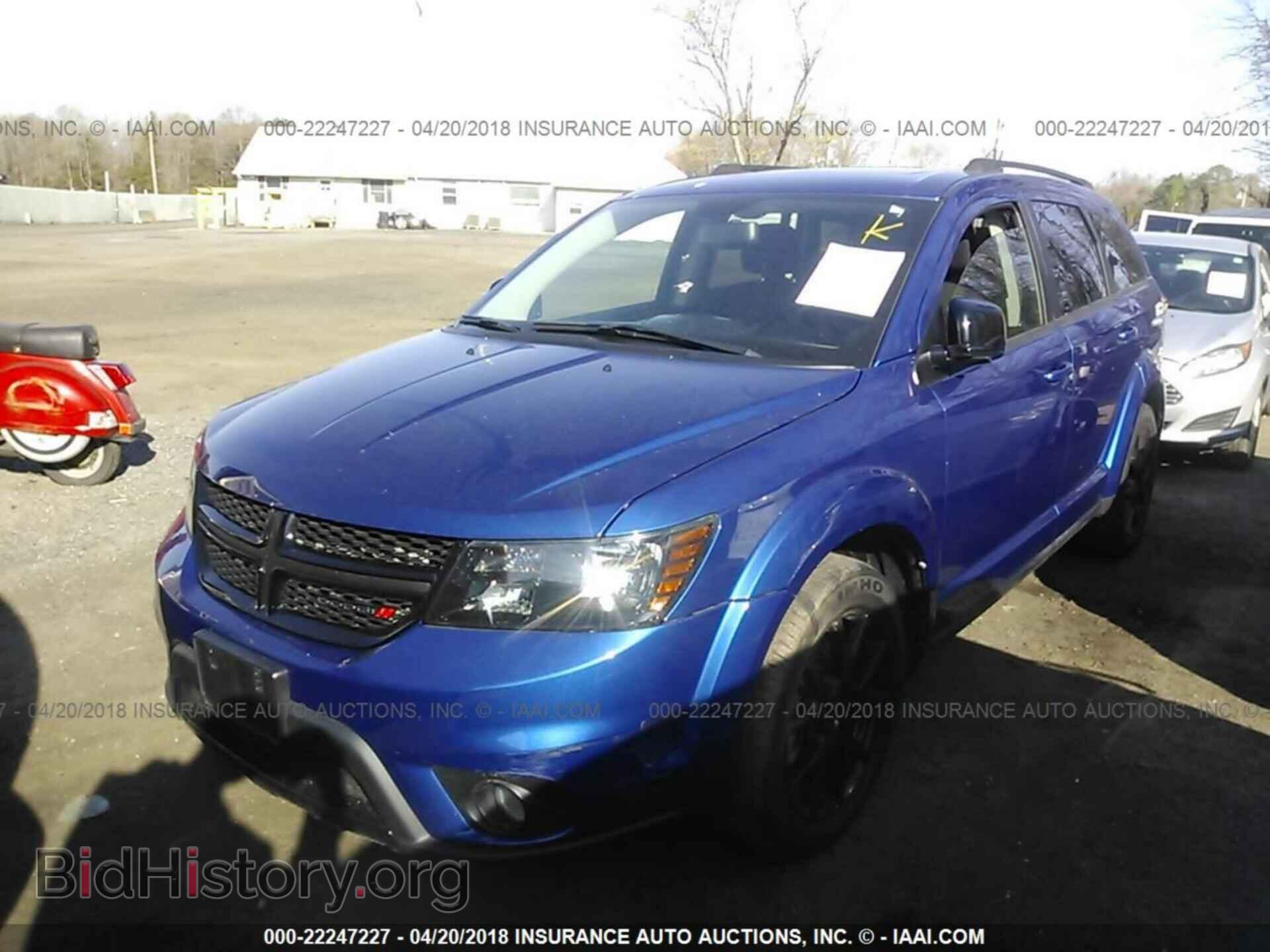 2015 Dodge Journey - VIN: 3C4PDCBB2FT587641 - Photo 2