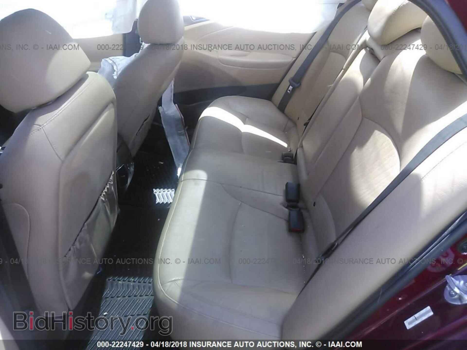2012 Hyundai Sonata - VIN: KMHEC4A44CA054885 - Photo 8