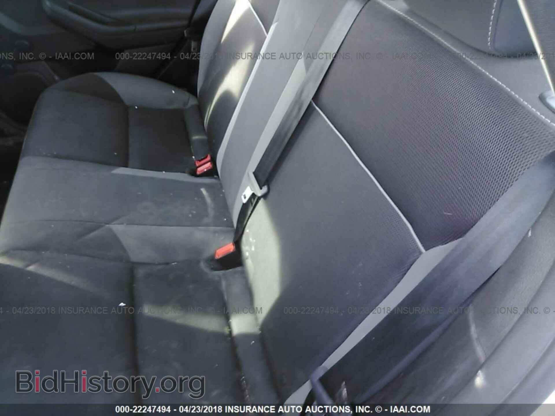 2014 Ford Focus - VIN: 1FADP3E22EL418452 - Photo 8