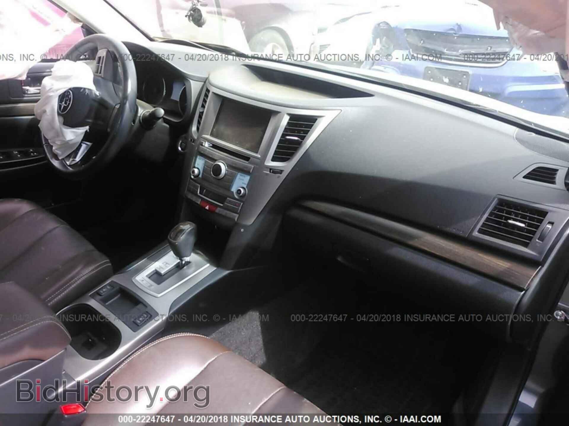 2014 Subaru Outback - VIN: 4S4BRDPC1E2205601 - Фото 5