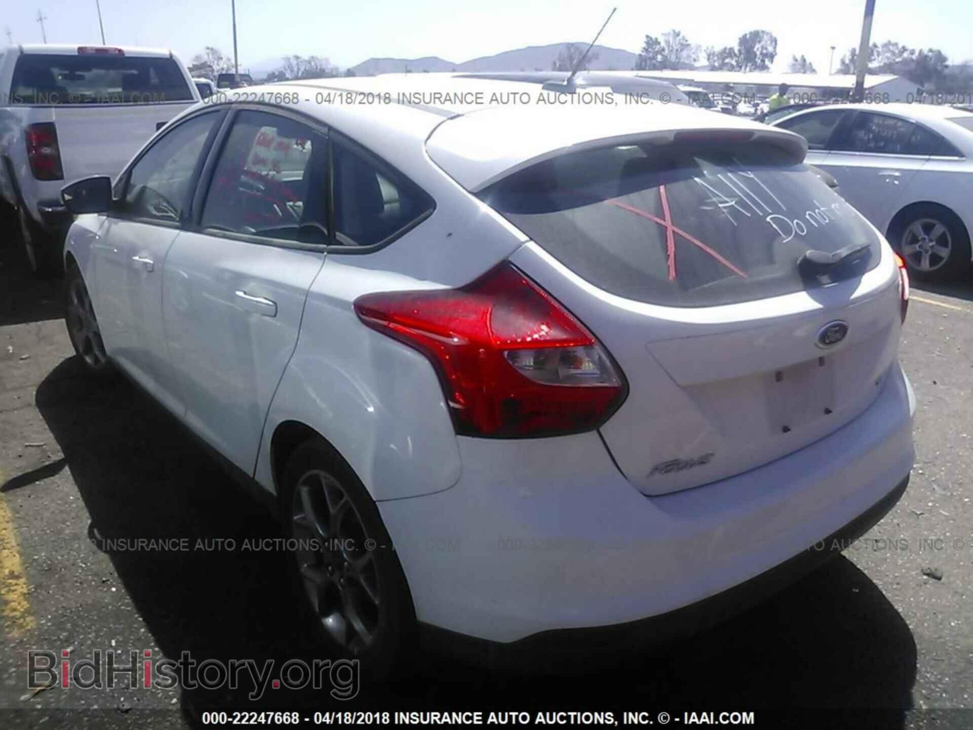 2013 Ford Focus - VIN: 1FADP3K29DL145982 - Фото 3