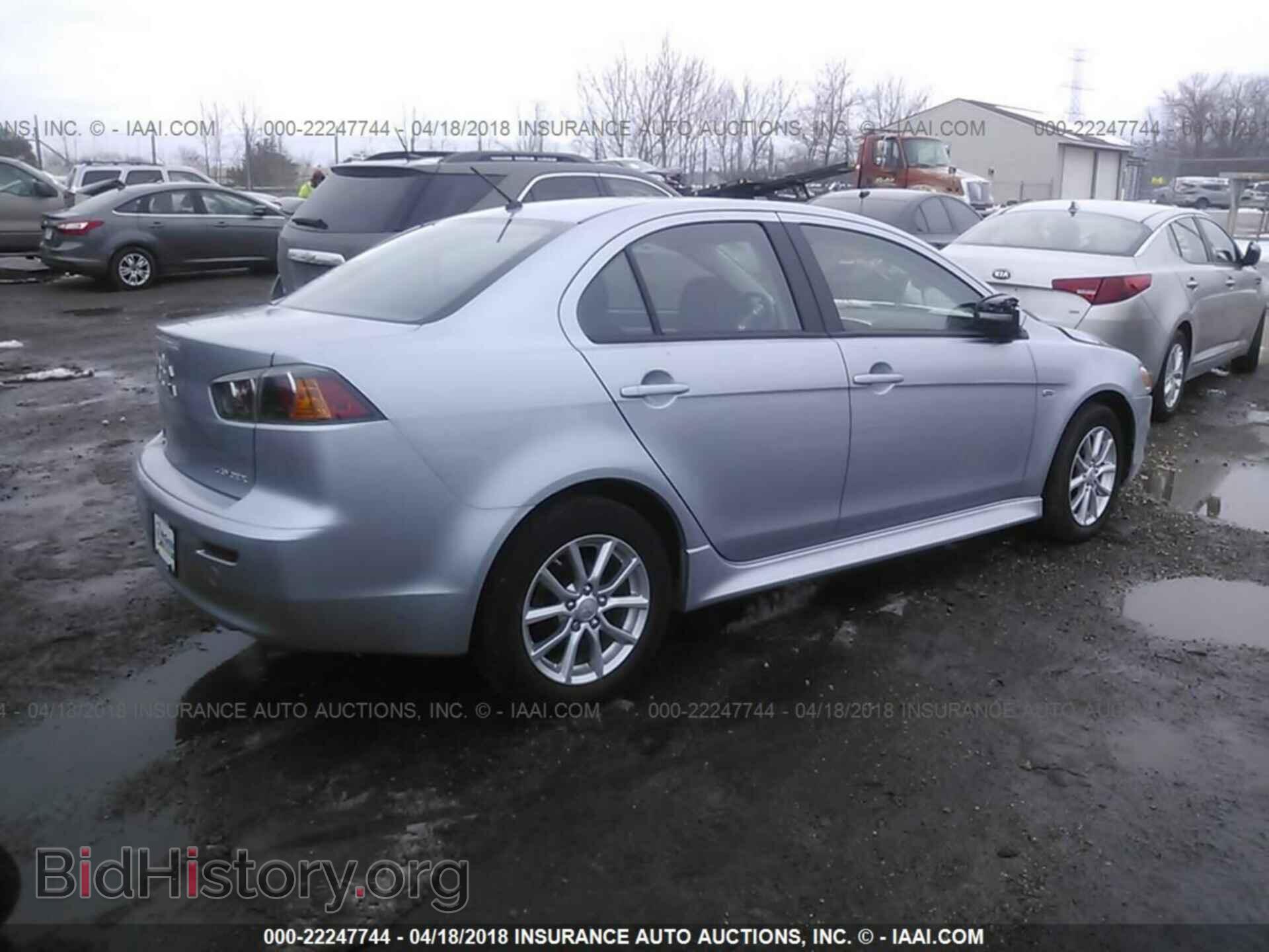 2015 Mitsubishi Lancer - VIN: JA32U2FU4FU022151 - Фото 4