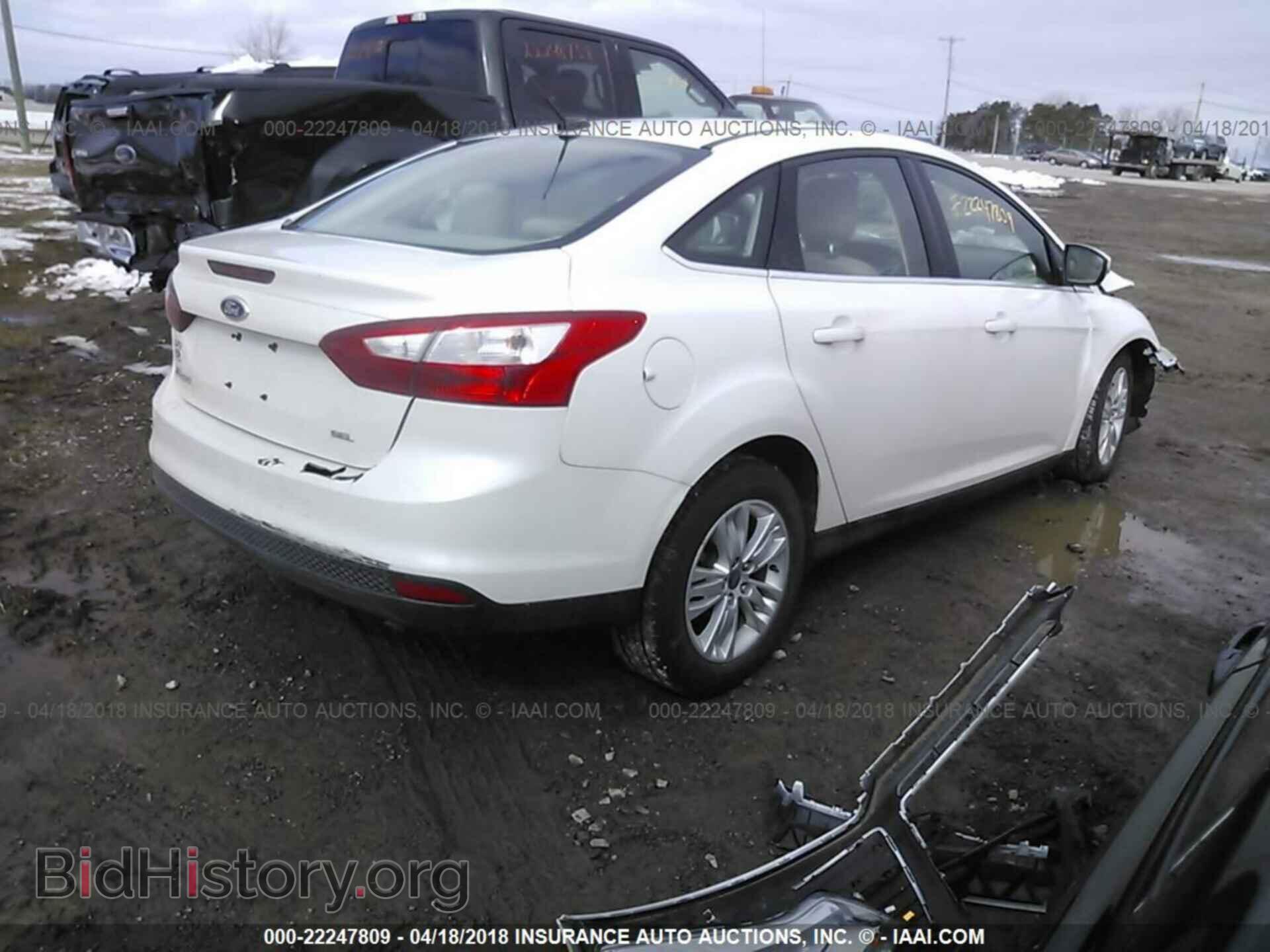 2012 Ford Focus - VIN: 1FAHP3H24CL169209 - Photo 4