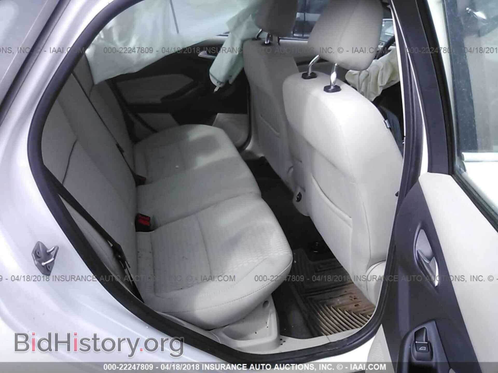 2012 Ford Focus - VIN: 1FAHP3H24CL169209 - Photo 8