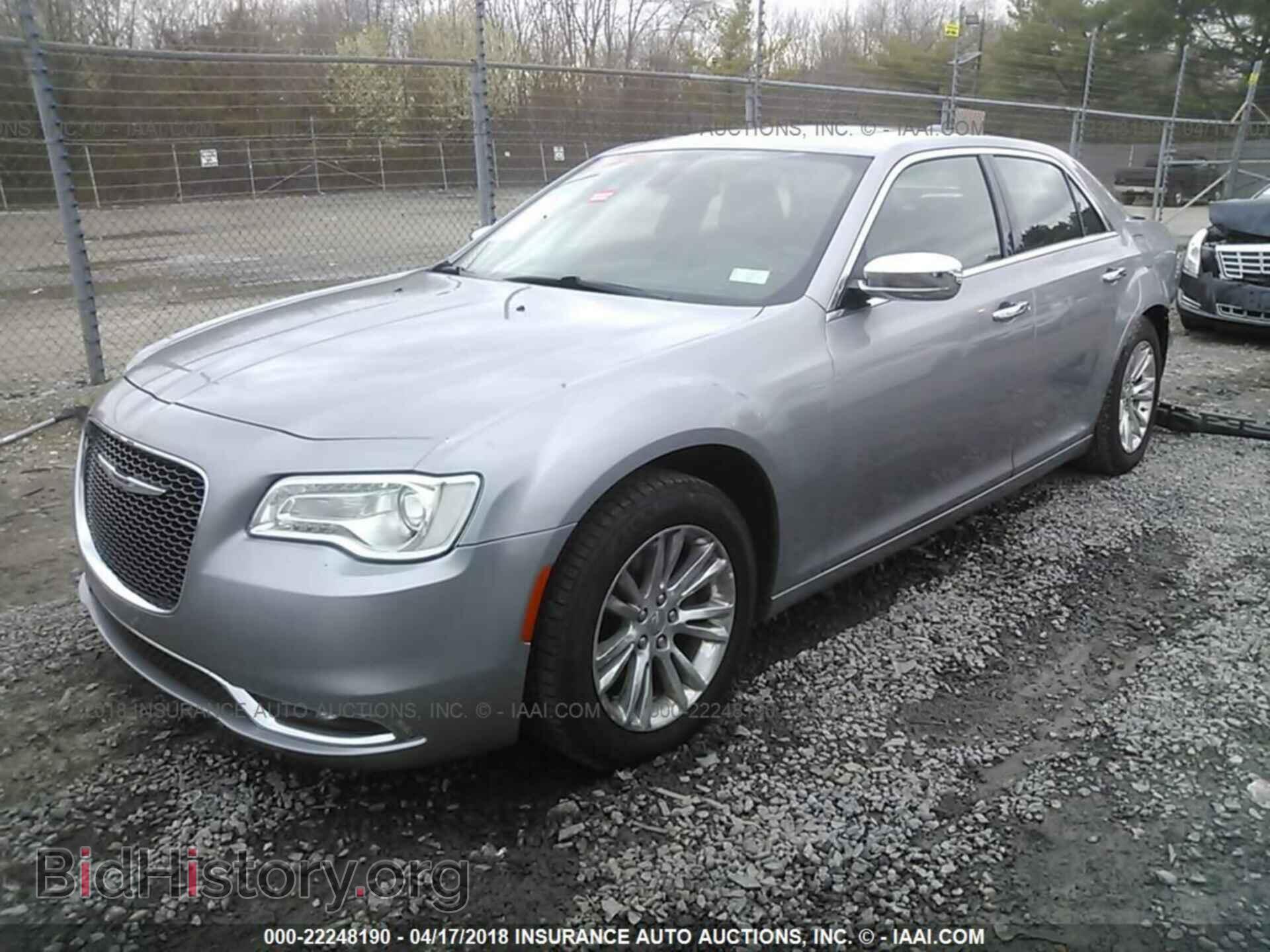 2016 Chrysler 300c - VIN: 2C3CCAEG7GH320295 - Photo 2