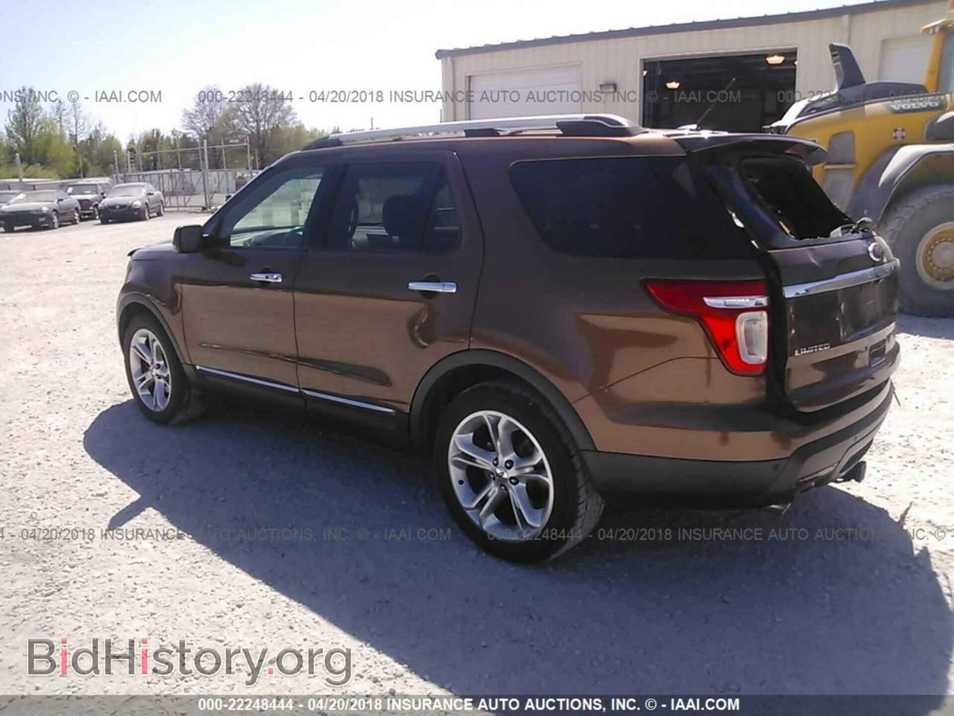 2011 Ford Explorer - VIN: 1FMHK7F86BGA17992 - Photo 3