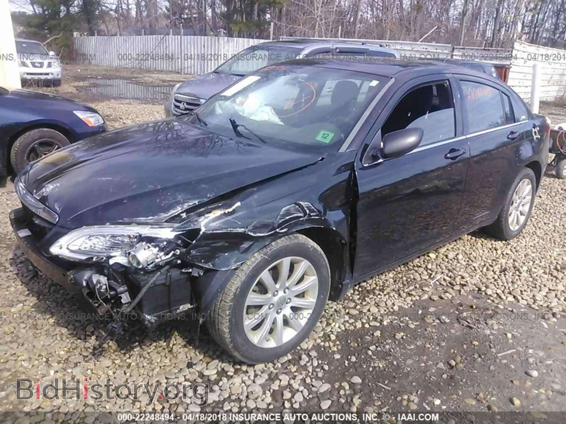 2011 Chrysler 200 - VIN: 1C3BC1FB9BN602761 - Photo 2