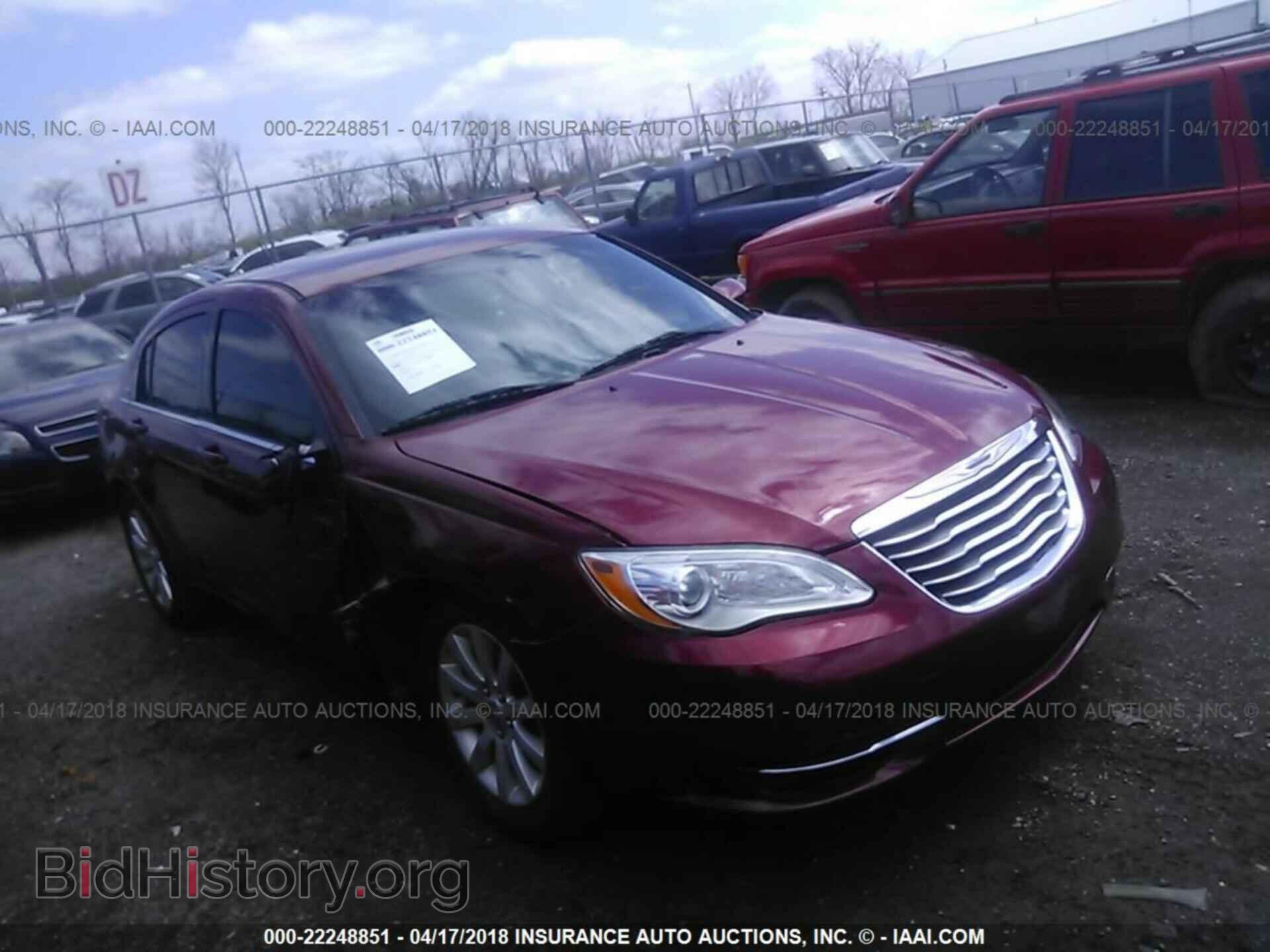 Photo 1C3CCBBB4DN701748 - Chrysler 200 2013