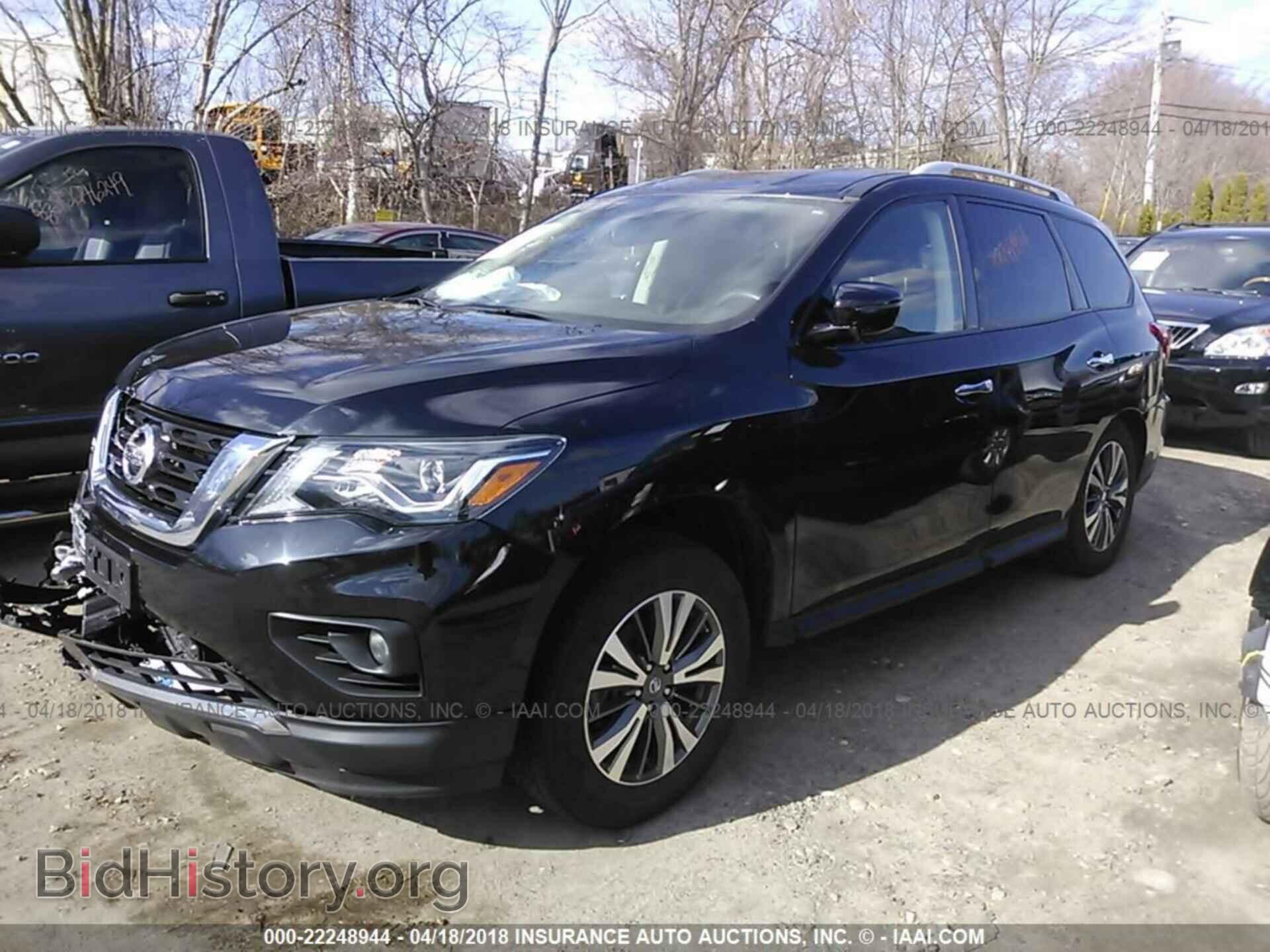 2017 Nissan Pathfinder - VIN: 5N1DR2MM4HC618539 - Фото 2