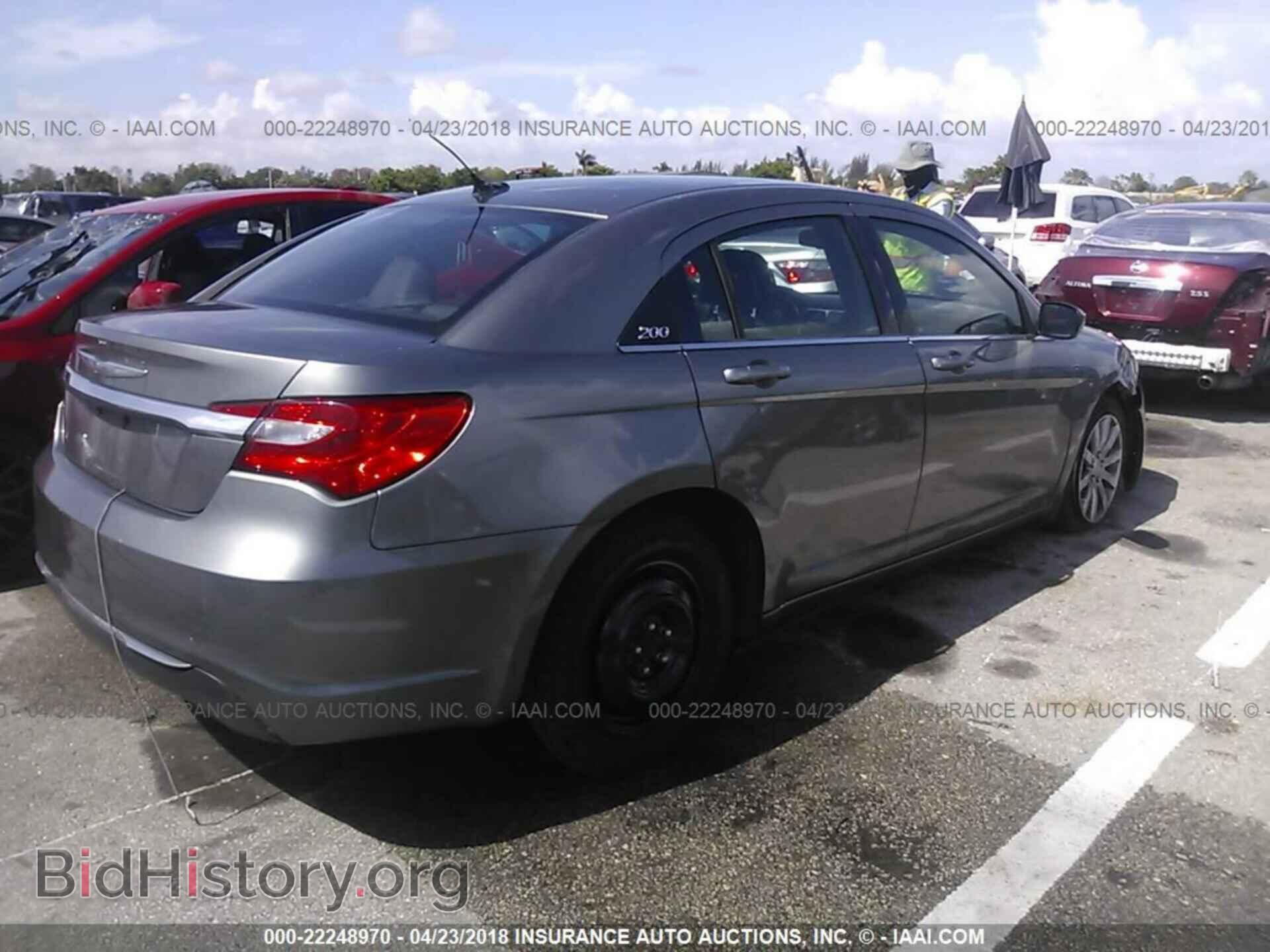 2012 Chrysler 200 - VIN: 1C3CCBBB5CN235908 - Фото 4