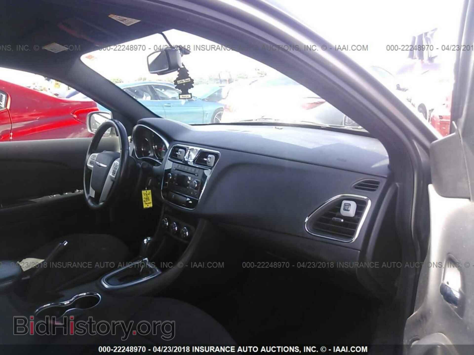 2012 Chrysler 200 - VIN: 1C3CCBBB5CN235908 - Фото 5