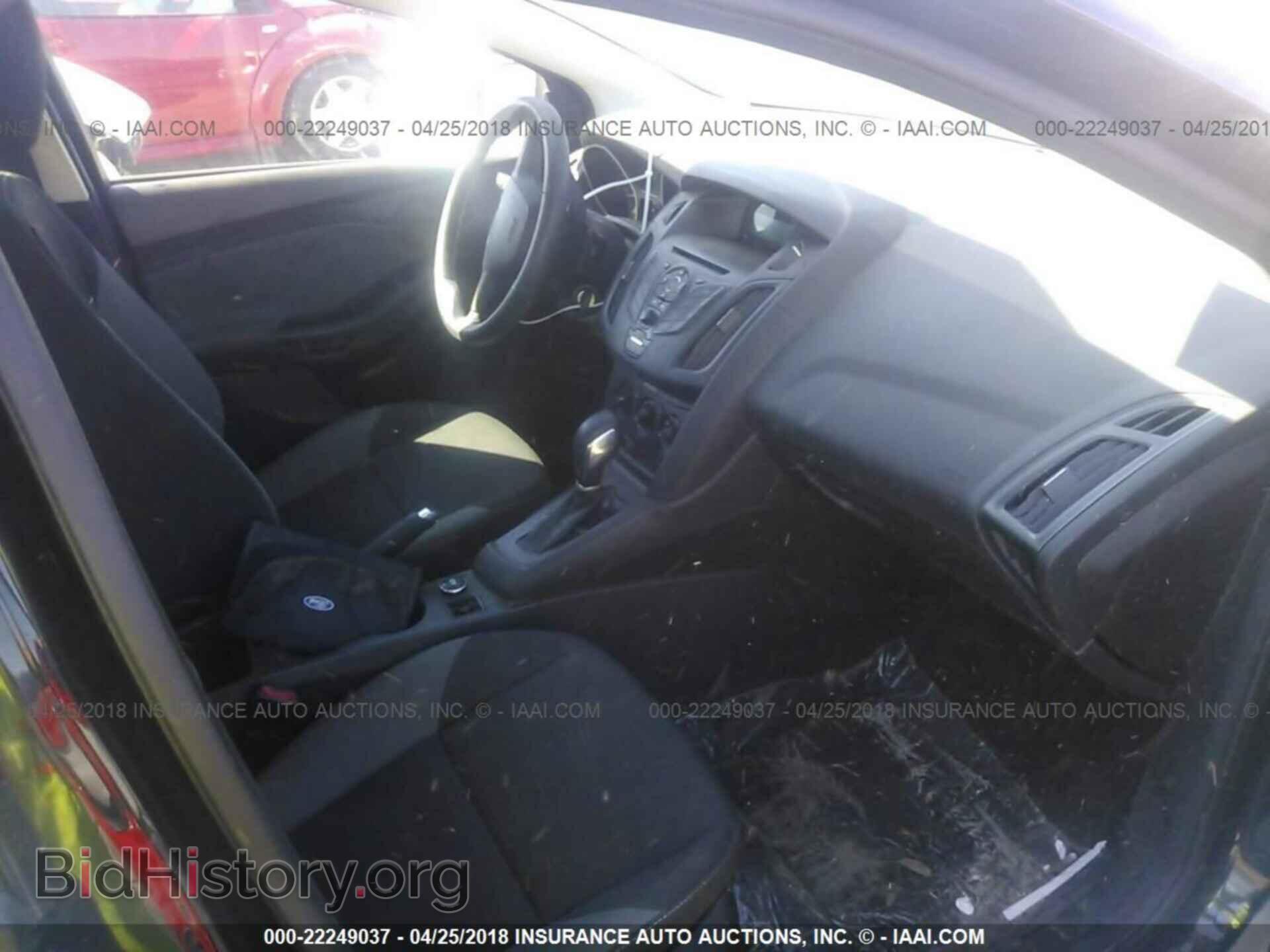 2012 Ford Focus - VIN: 1FAHP3E23CL419172 - Photo 5