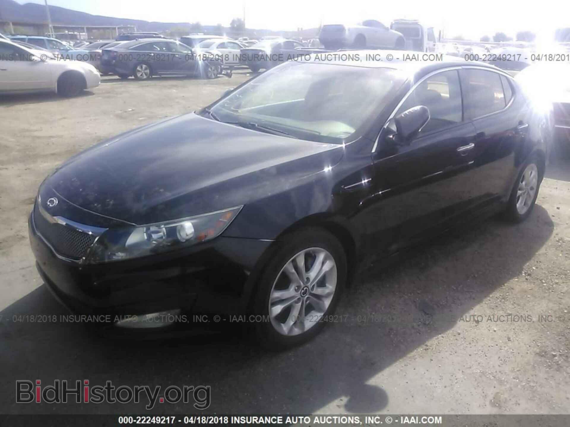 2011 Kia Optima - VIN: KNAGN4A75B5062550 - Фото 2