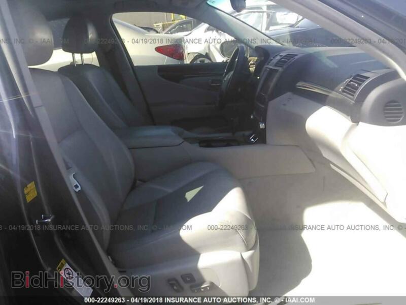 2012 Lexus LS (VIN JTHBL5EF2C5112055) — фото 5 из 10