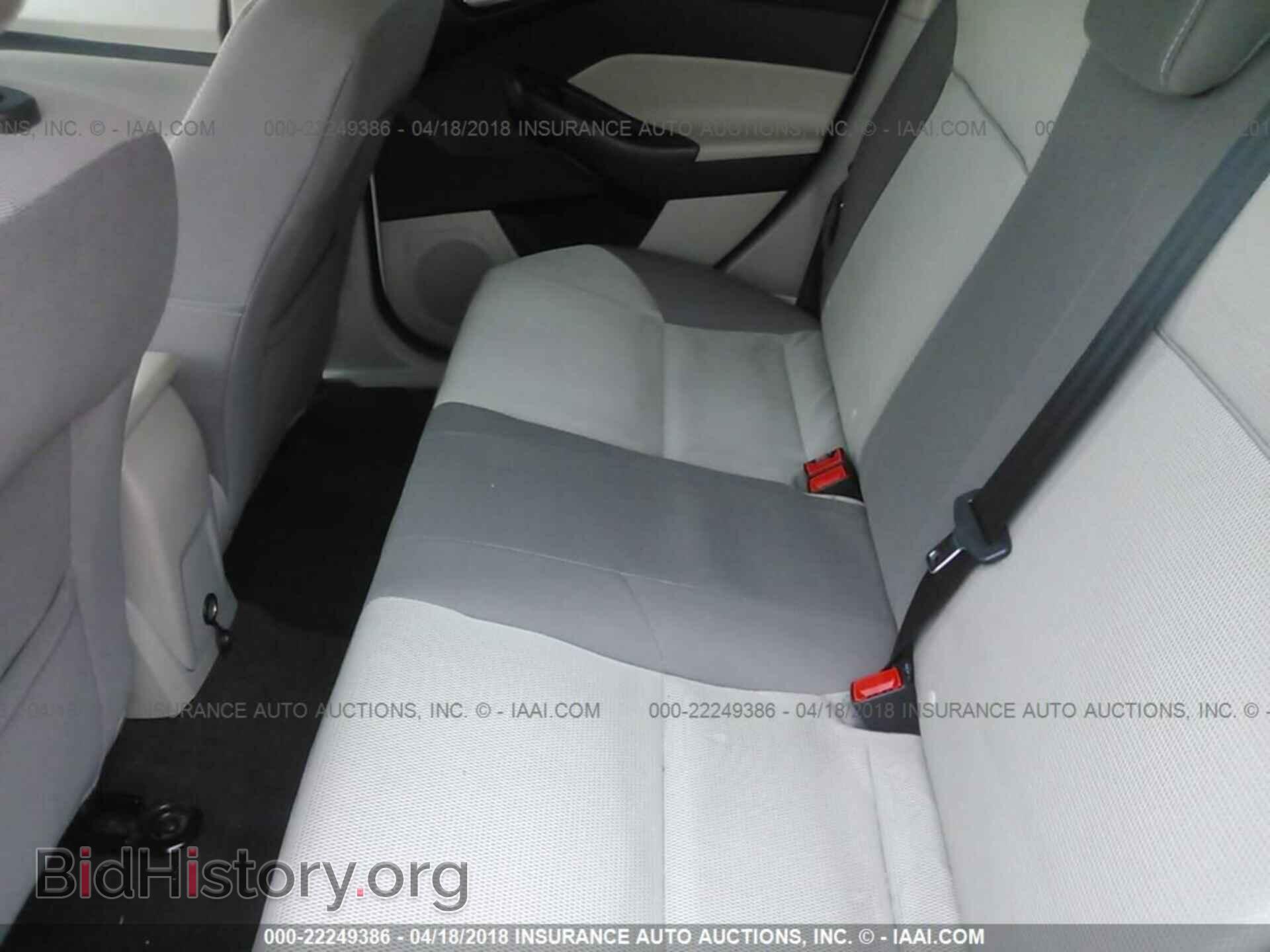 2014 Ford Focus - VIN: 1FADP3F28EL373077 - Photo 8