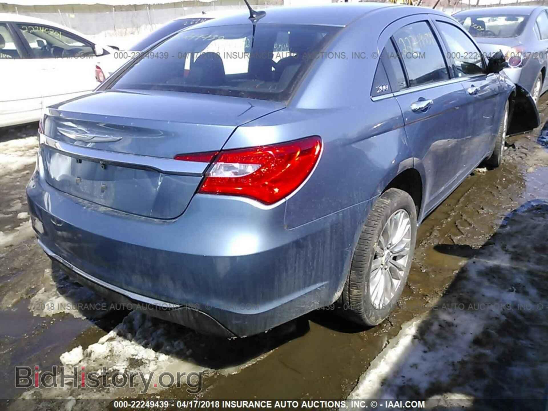 2011 Chrysler 200 - VIN: 1C3BC2FB4BN597068 - Фото 4