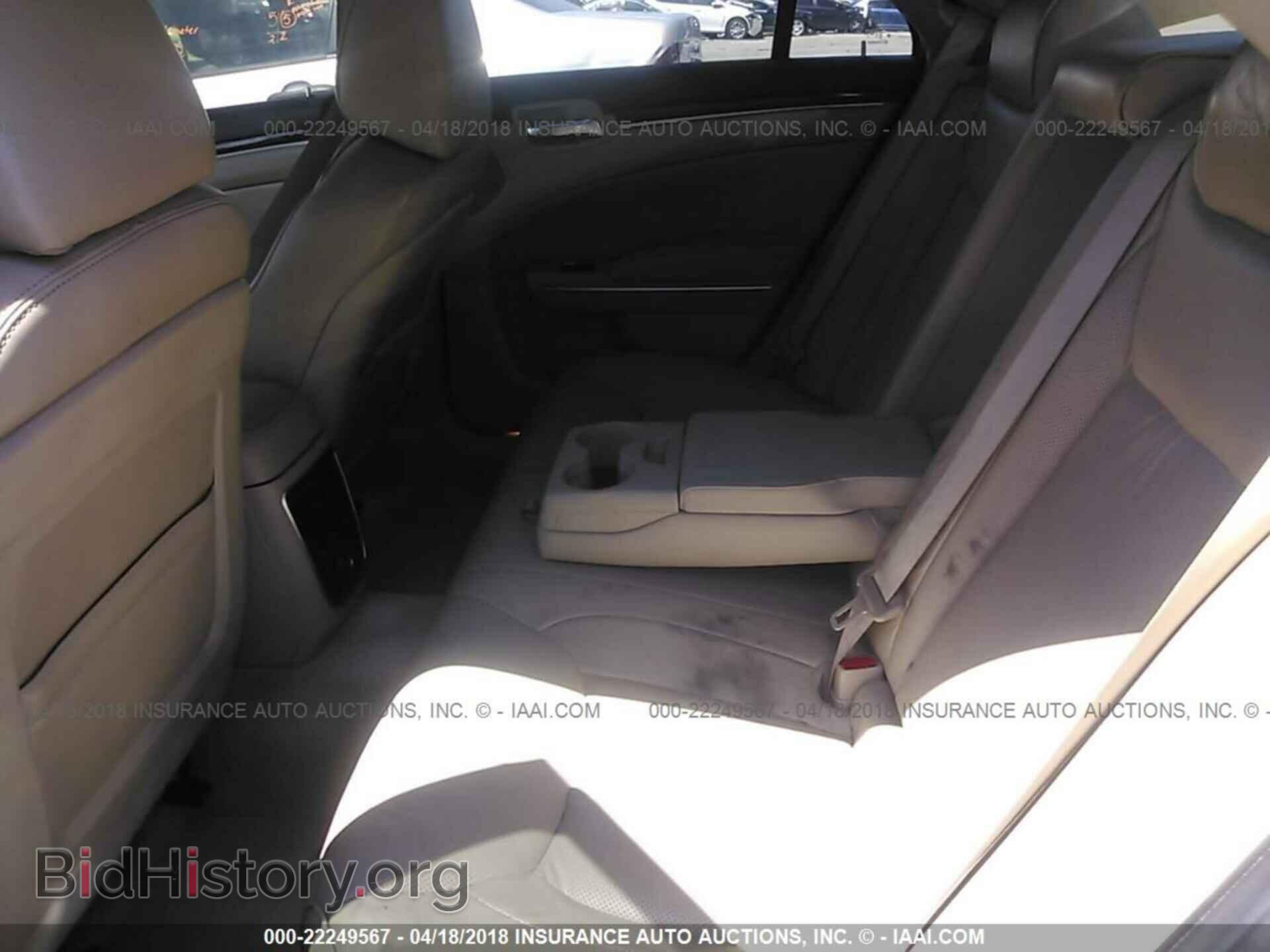 2011 Chrysler 300c - VIN: 2C3CA6CT6BH599332 - Фото 8