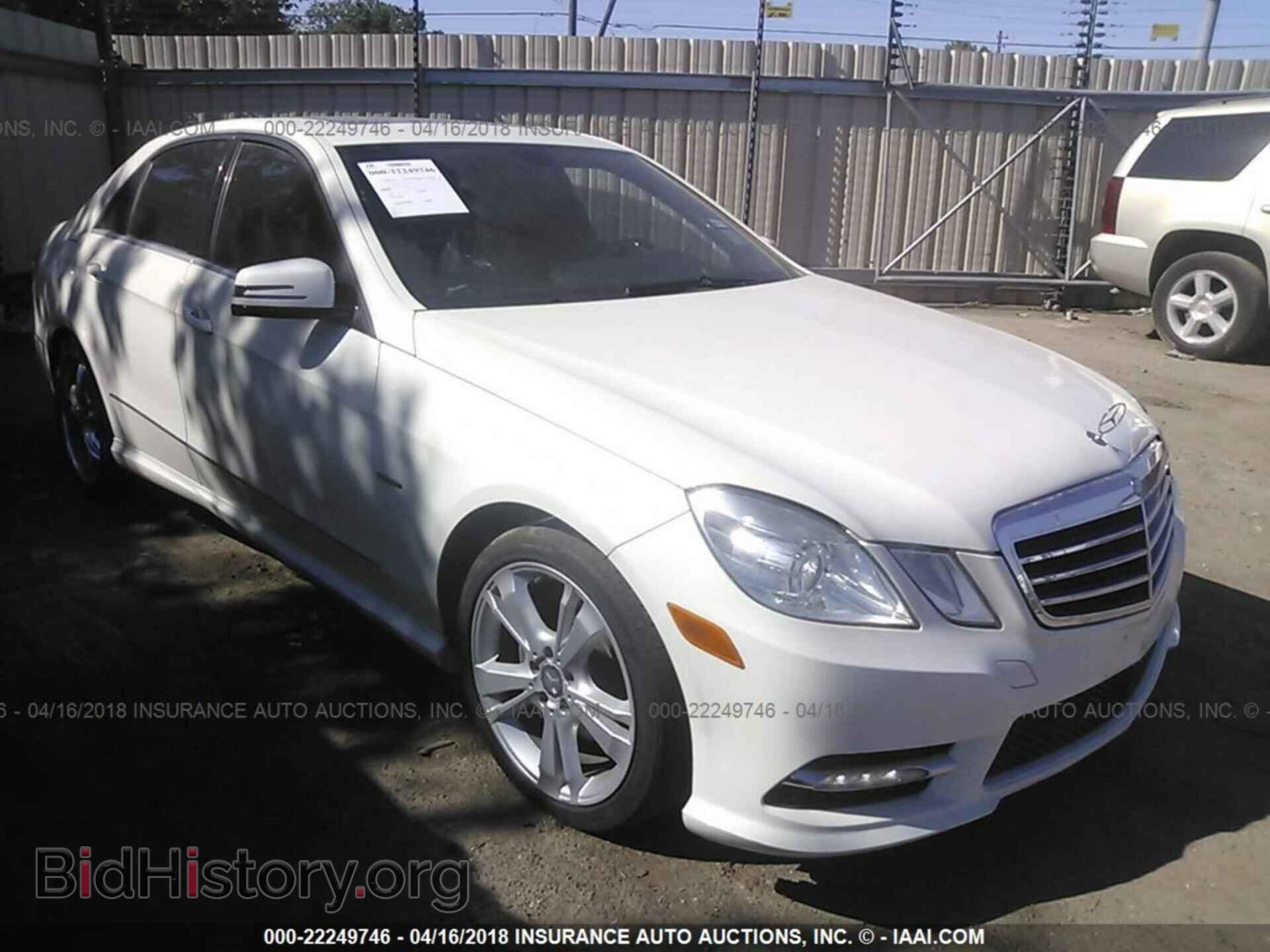 Photo WDDHF8JB6CA572761 - Mercedes-benz E 2012