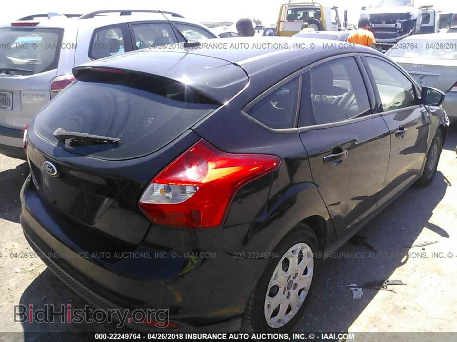 2012 Ford Focus - VIN: 1FAHP3K2XCL355068 - Photo 4