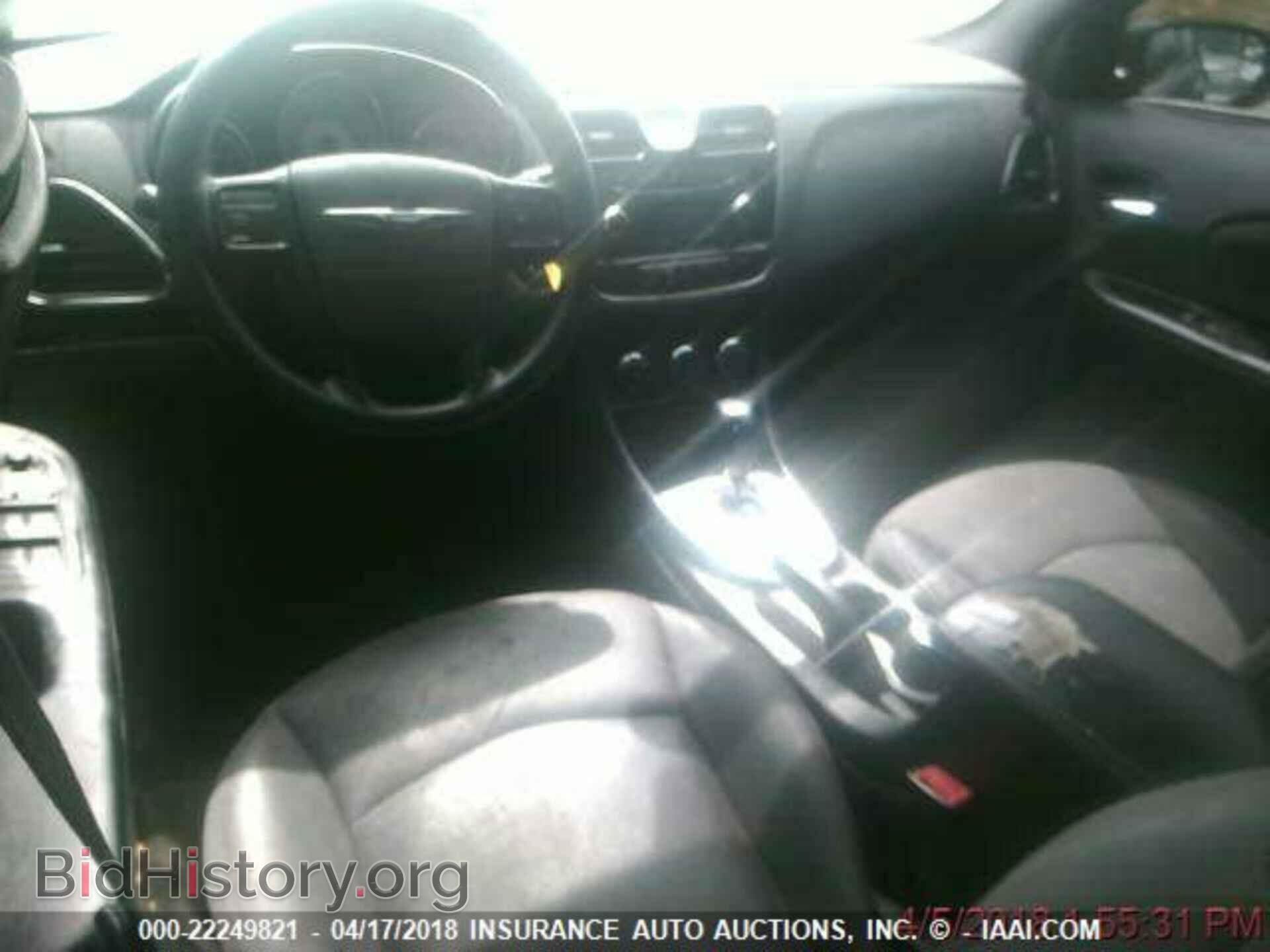 2013 Chrysler 200 - VIN: 1C3CCBAB8DN671171 - Фото 3