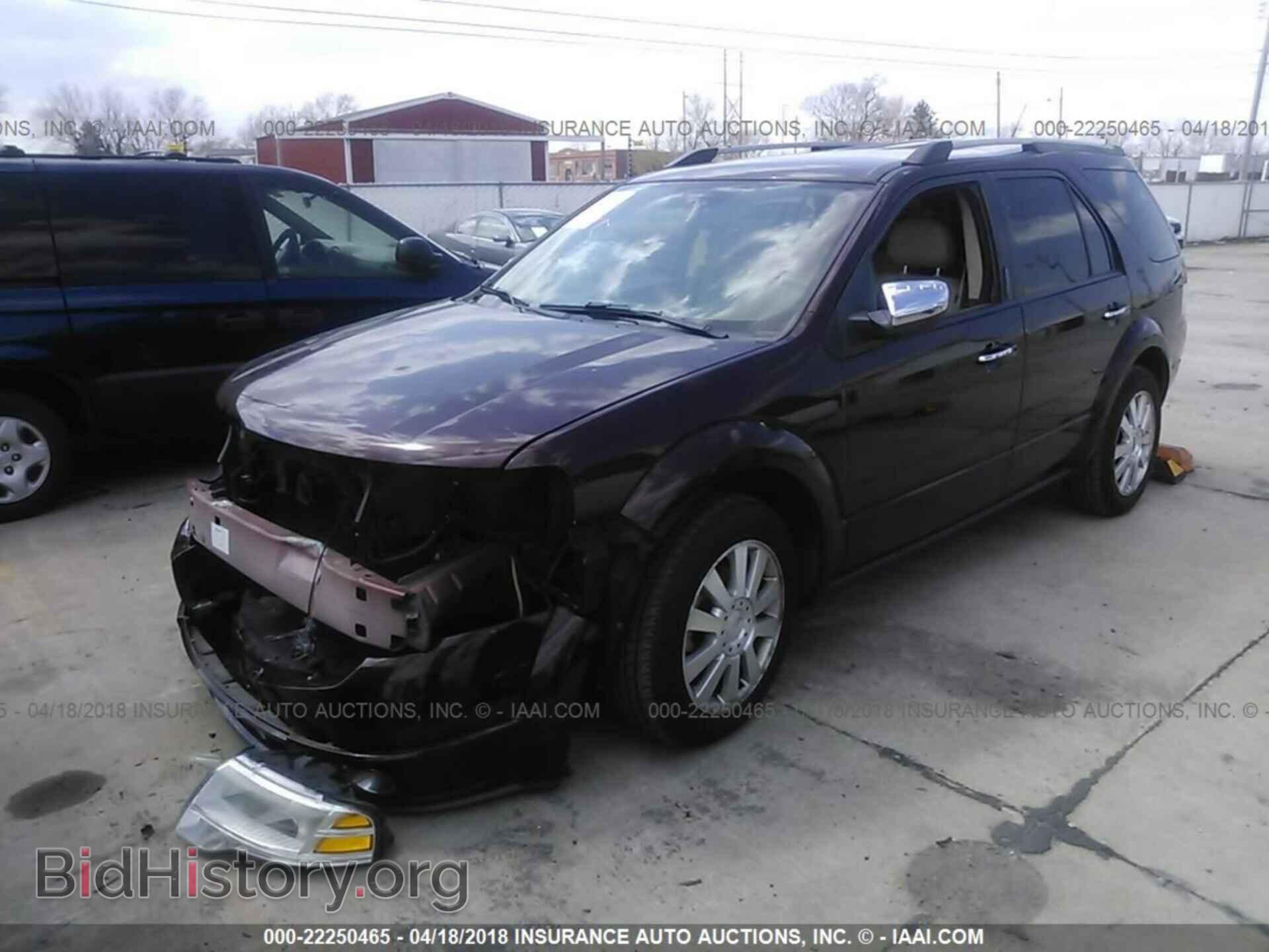 2009 FORD TAURUS X - VIN: 1FMDK03W29GA03977 - Фото 2