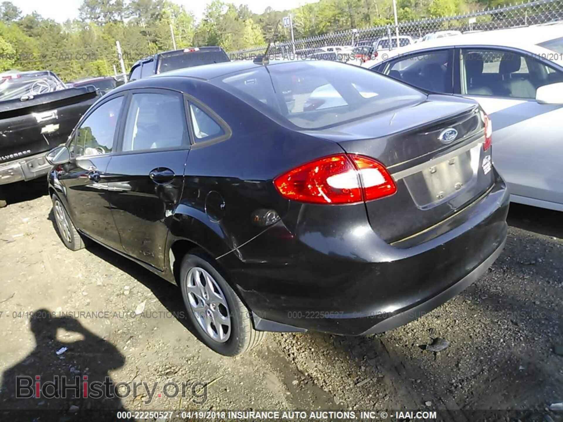 2013 Ford Fiesta - VIN: 3FADP4AJ4DM171015 - Фото 3