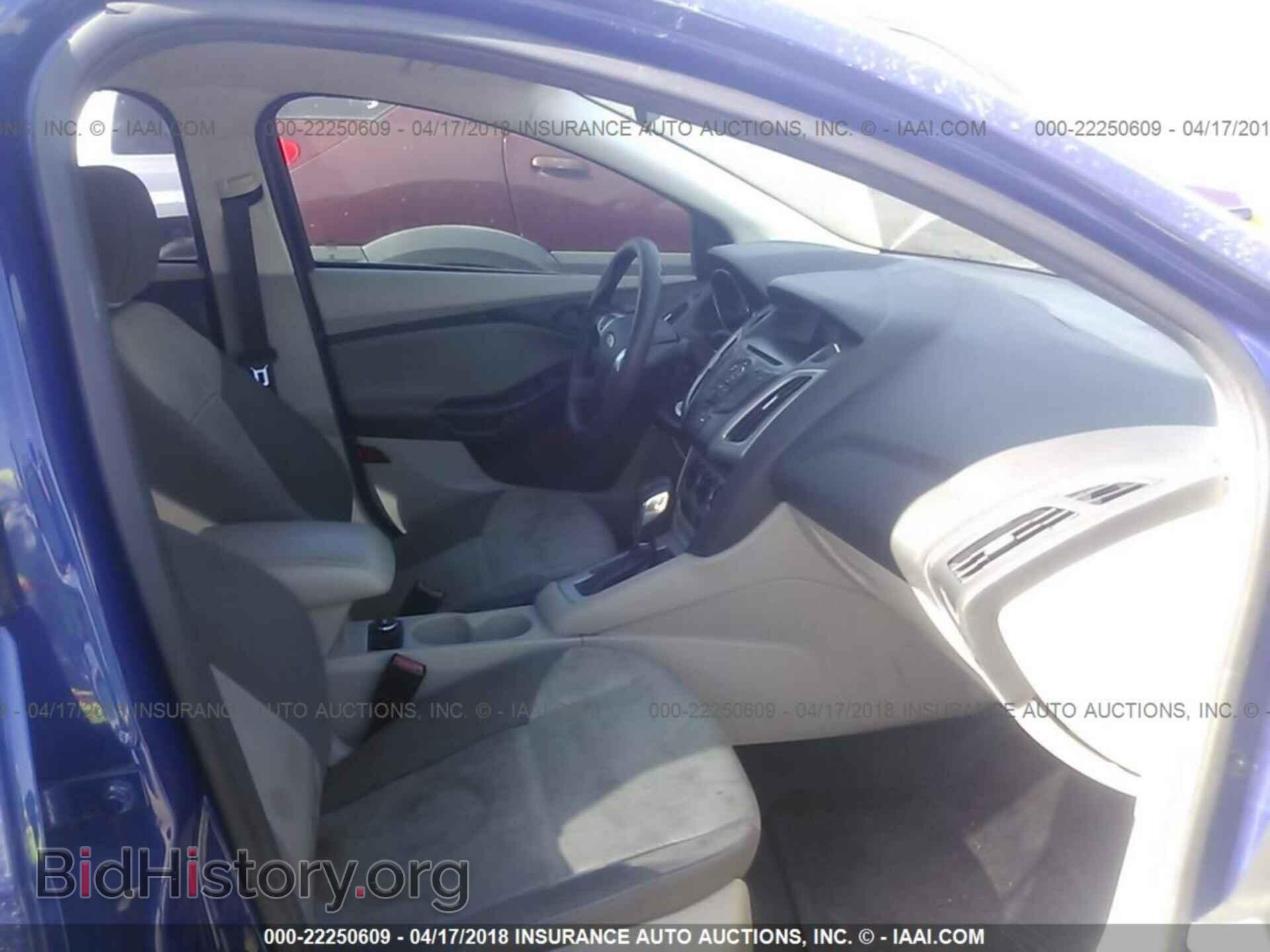 2012 Ford Focus - VIN: 1FAHP3F26CL424445 - Photo 8