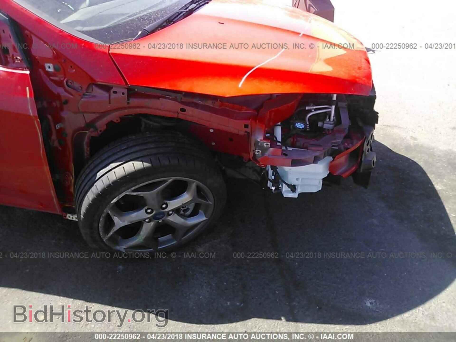 2016 Ford Focus - VIN: 1FADP3L9XGL401949 - Photo 6