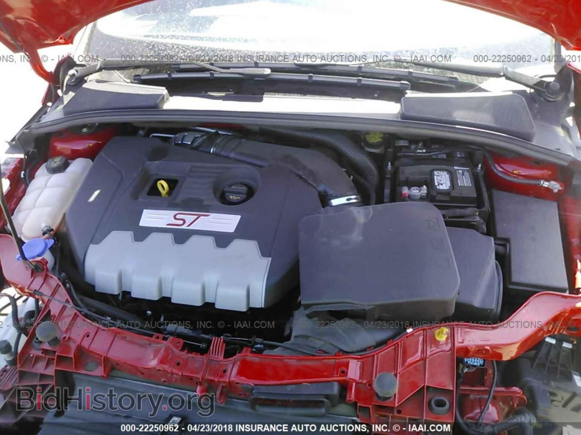 2016 Ford Focus - VIN: 1FADP3L9XGL401949 - Photo 10