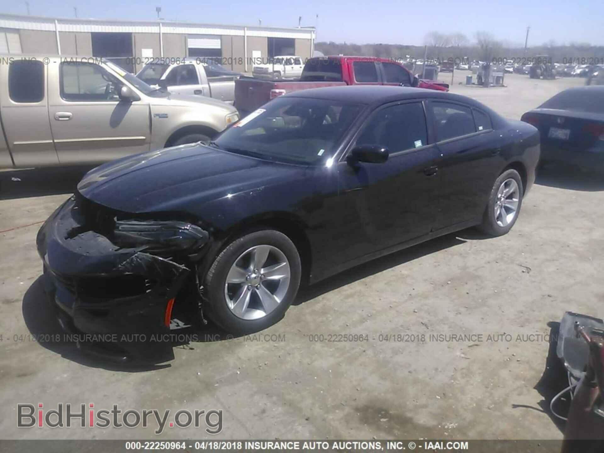 2017 Dodge Charger - VIN: 2C3CDXHG7HH562856 - Photo 2