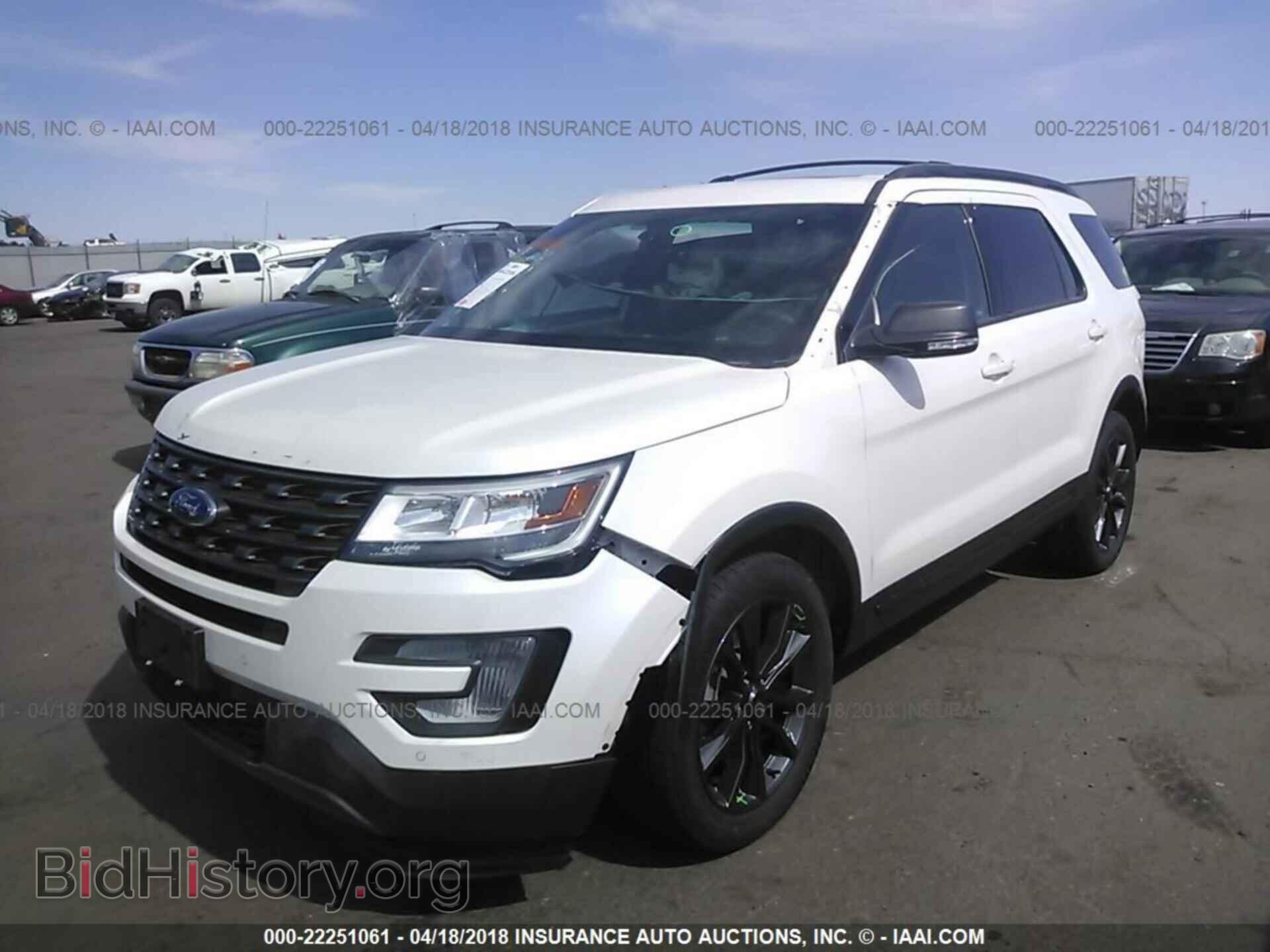 2017 Ford Explorer - VIN: 1FM5K8D87HGA59835 - Photo 2