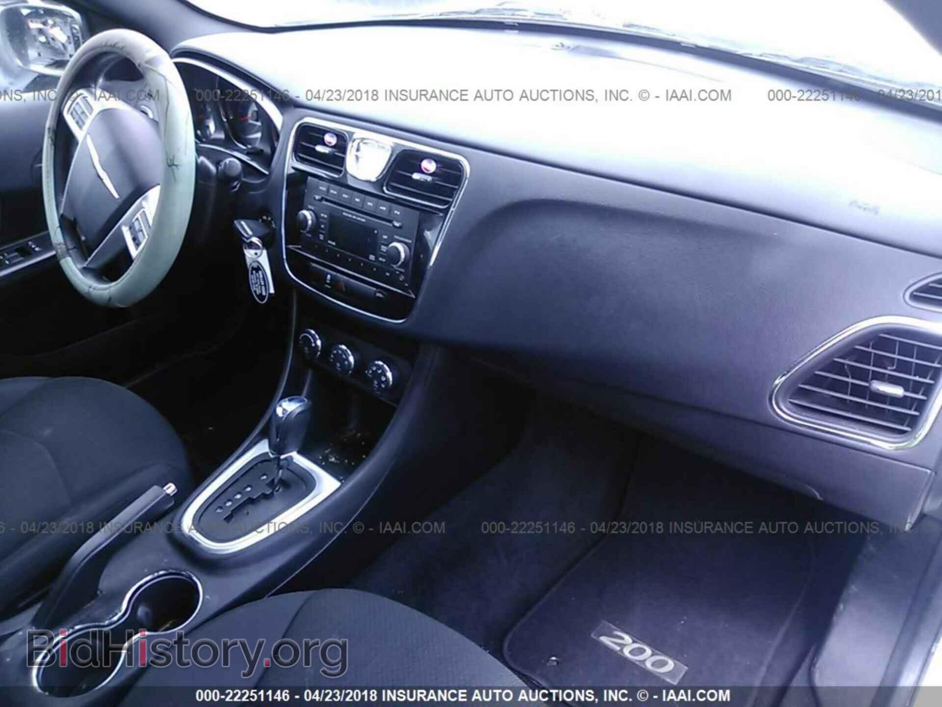 2012 Chrysler 200 - VIN: 1C3CCBBB4CN126842 - Photo 5