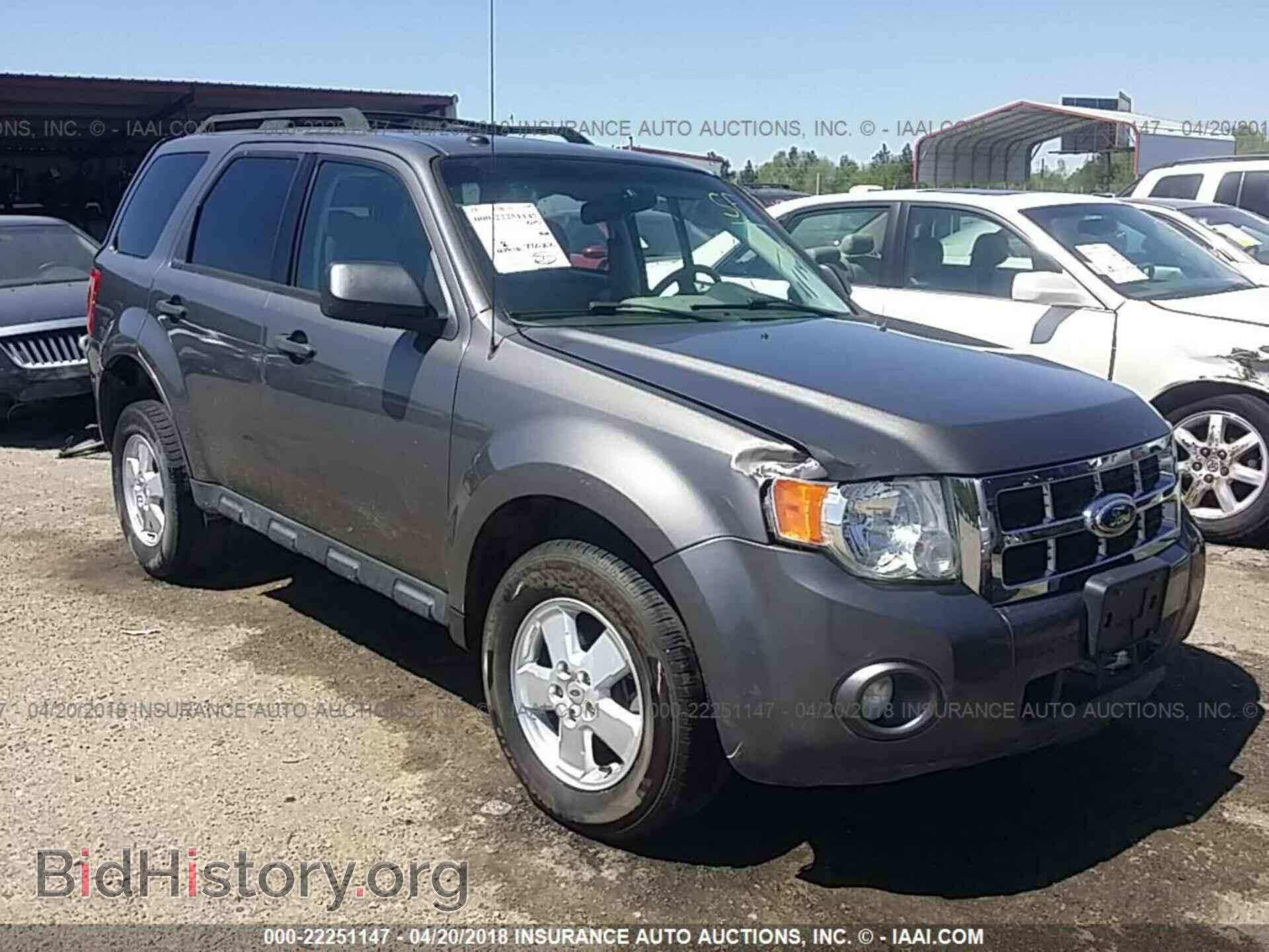 Photo 1FMCU0DG6CKC84490 - Ford Escape 2012