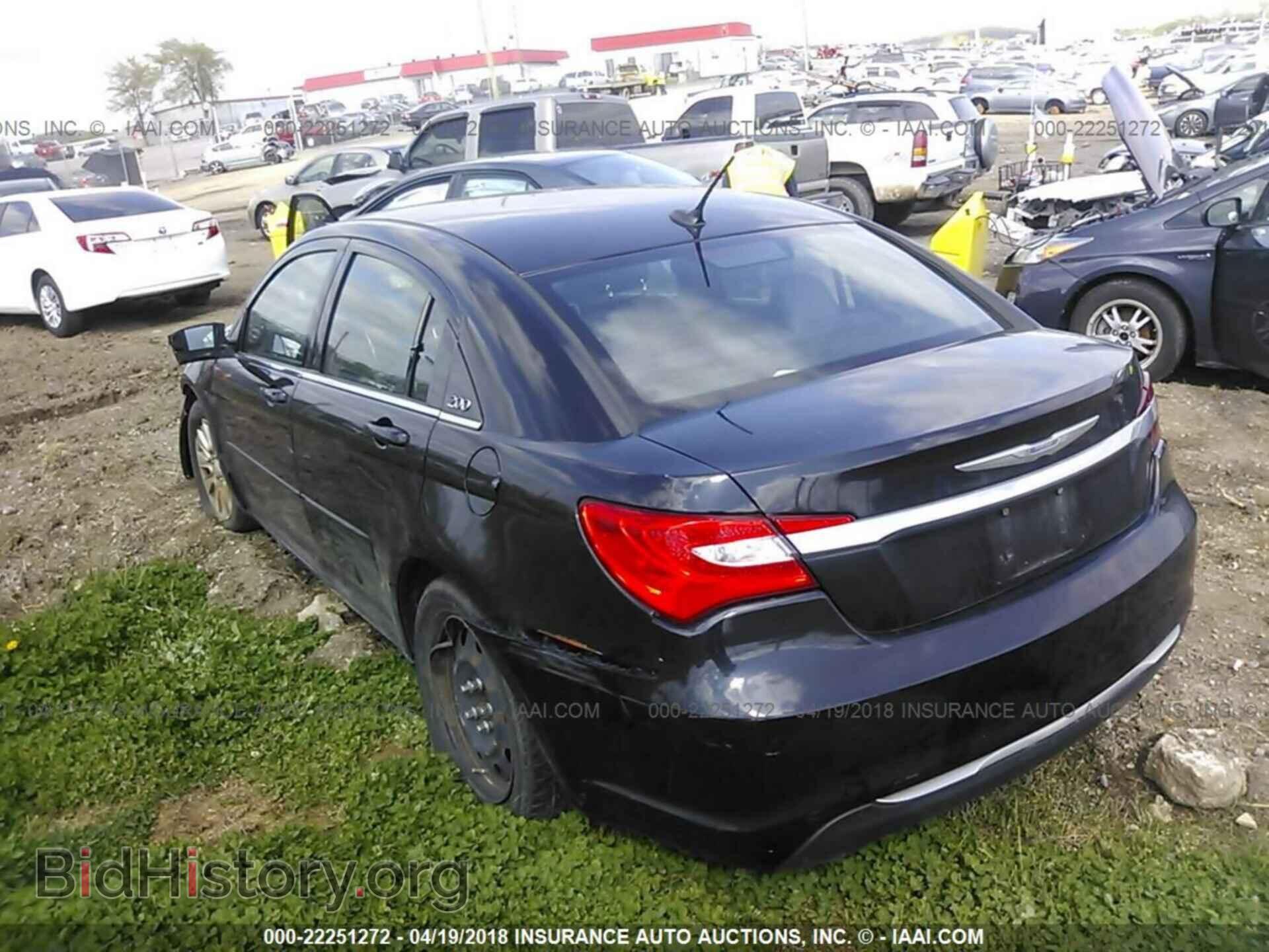 2012 Chrysler 200 - VIN: 1C3CCBAB8CN246645 - Фото 3