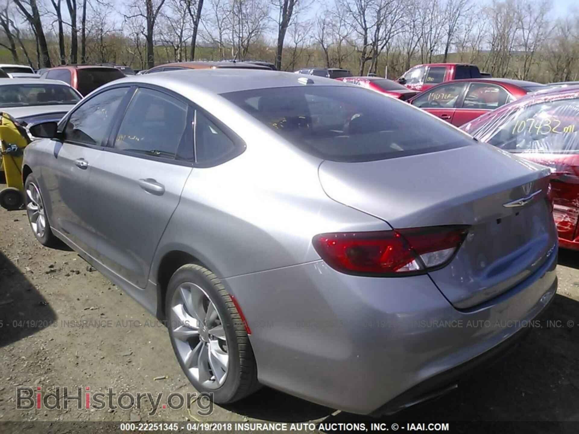 2015 Chrysler 200 - VIN: 1C3CCCBBXFN736996 - Photo 3