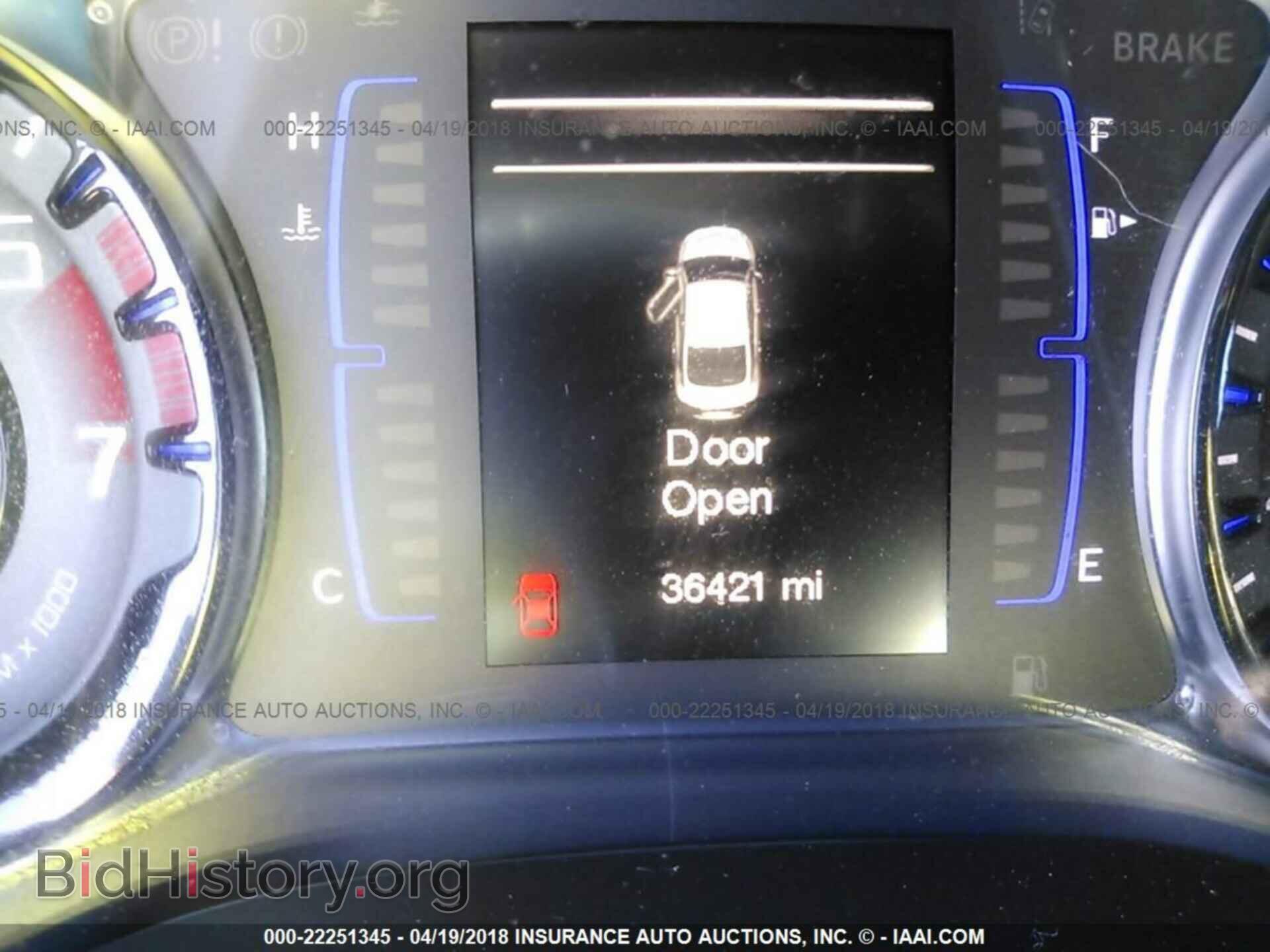 2015 Chrysler 200 - VIN: 1C3CCCBBXFN736996 - Photo 7