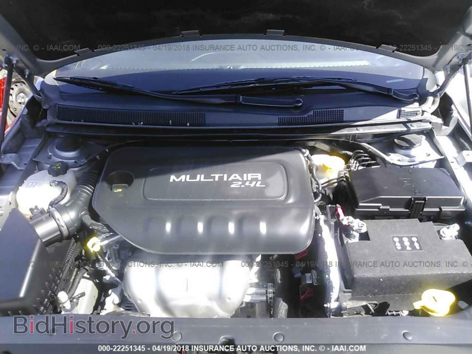 2015 Chrysler 200 - VIN: 1C3CCCBBXFN736996 - Photo 10