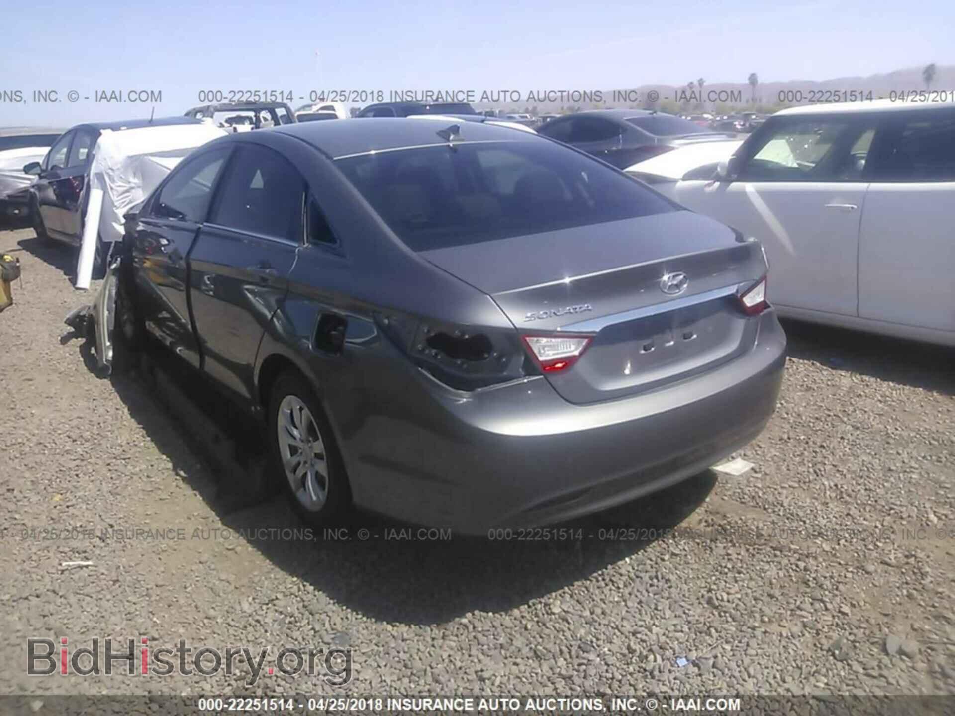2012 Hyundai Sonata - VIN: 5NPEB4AC7CH405649 - Фото 3