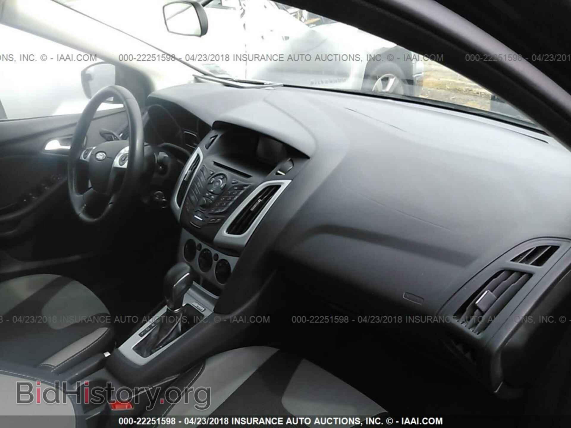 2014 Ford Focus - VIN: 1FADP3F21EL103625 - Photo 5