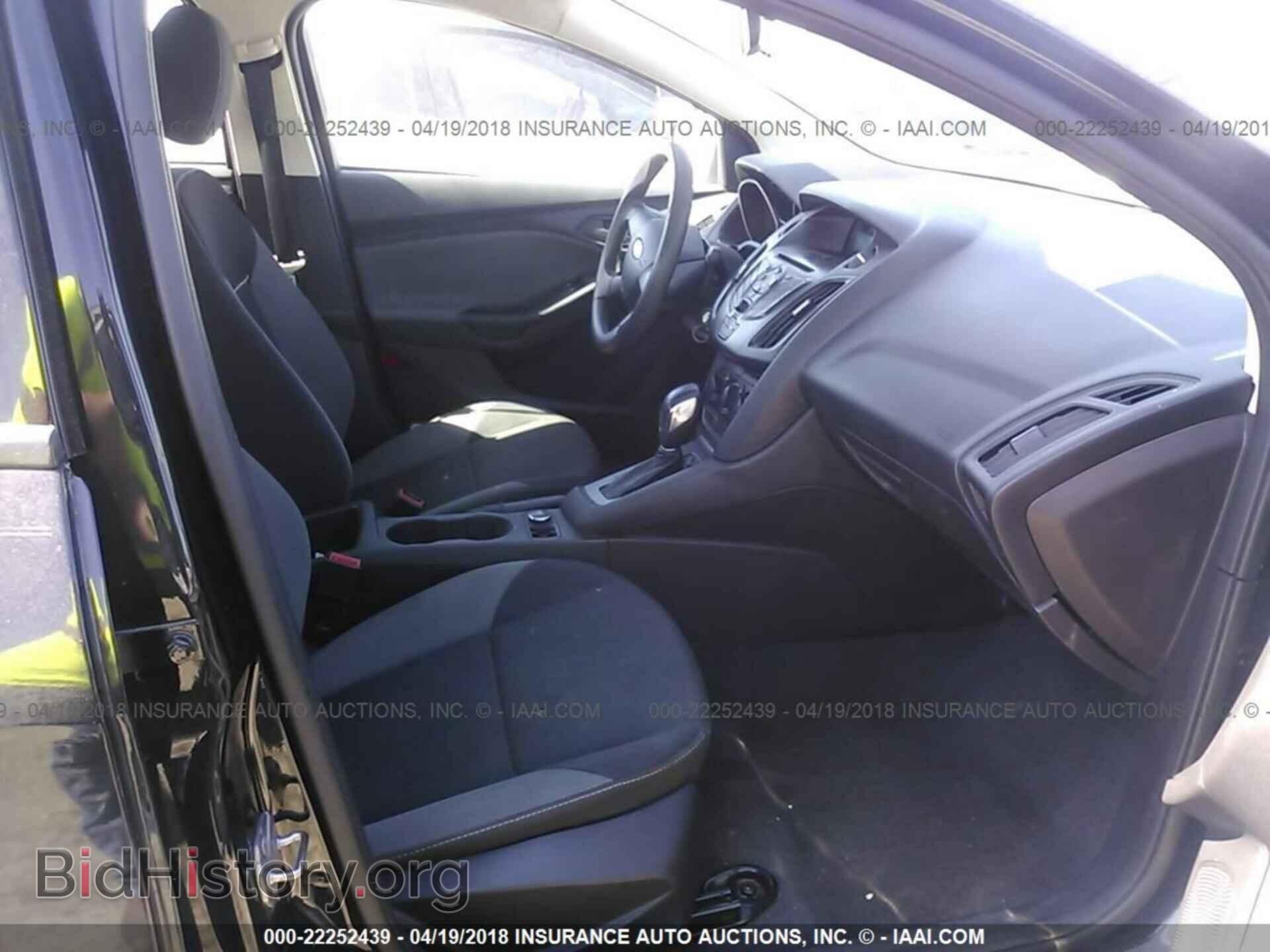 2014 Ford Focus - VIN: 1FADP3E22EL246617 - Фото 5
