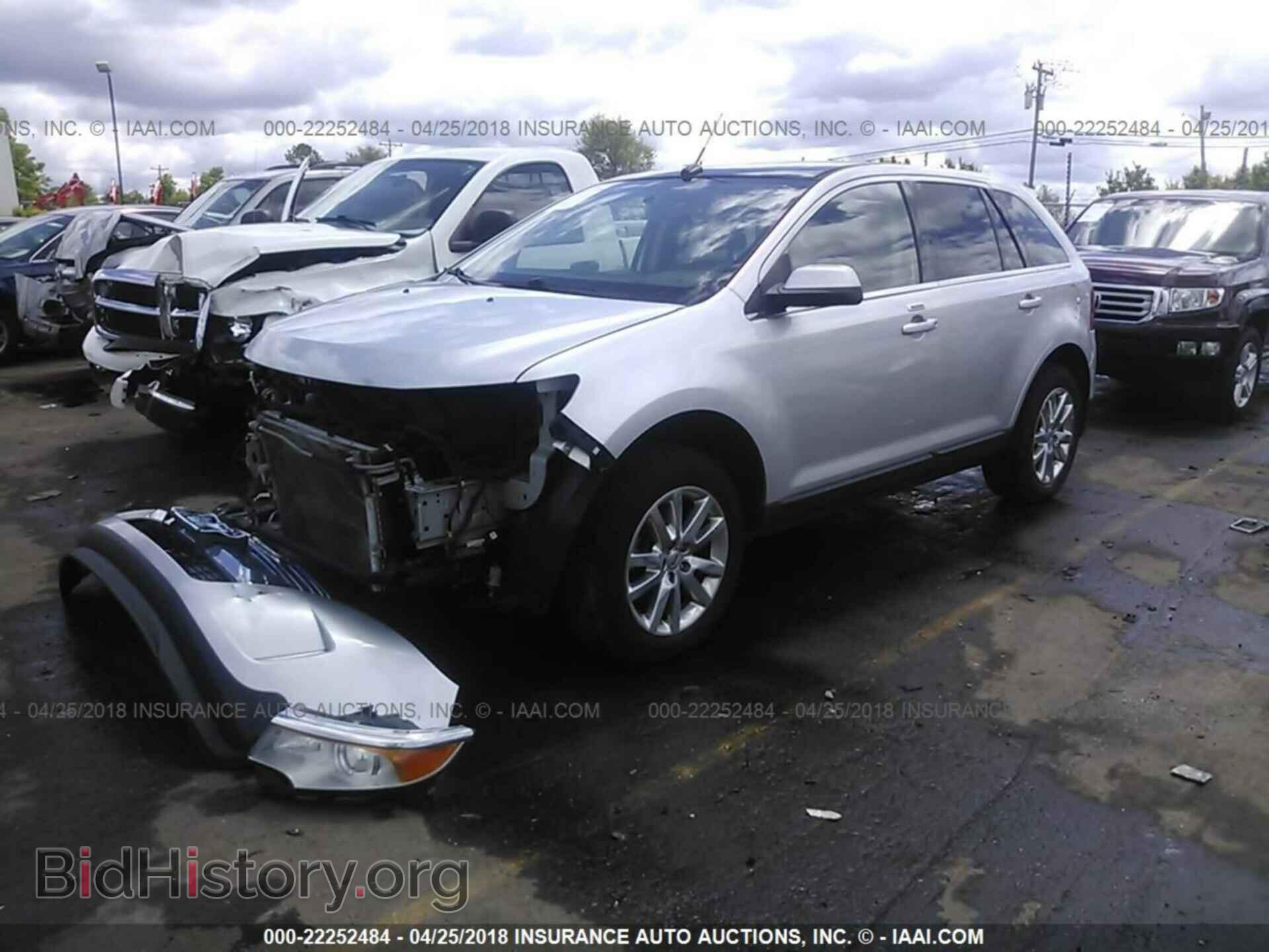 2011 Ford Edge - VIN: 2FMDK4KC3BBB65371 - Photo 2