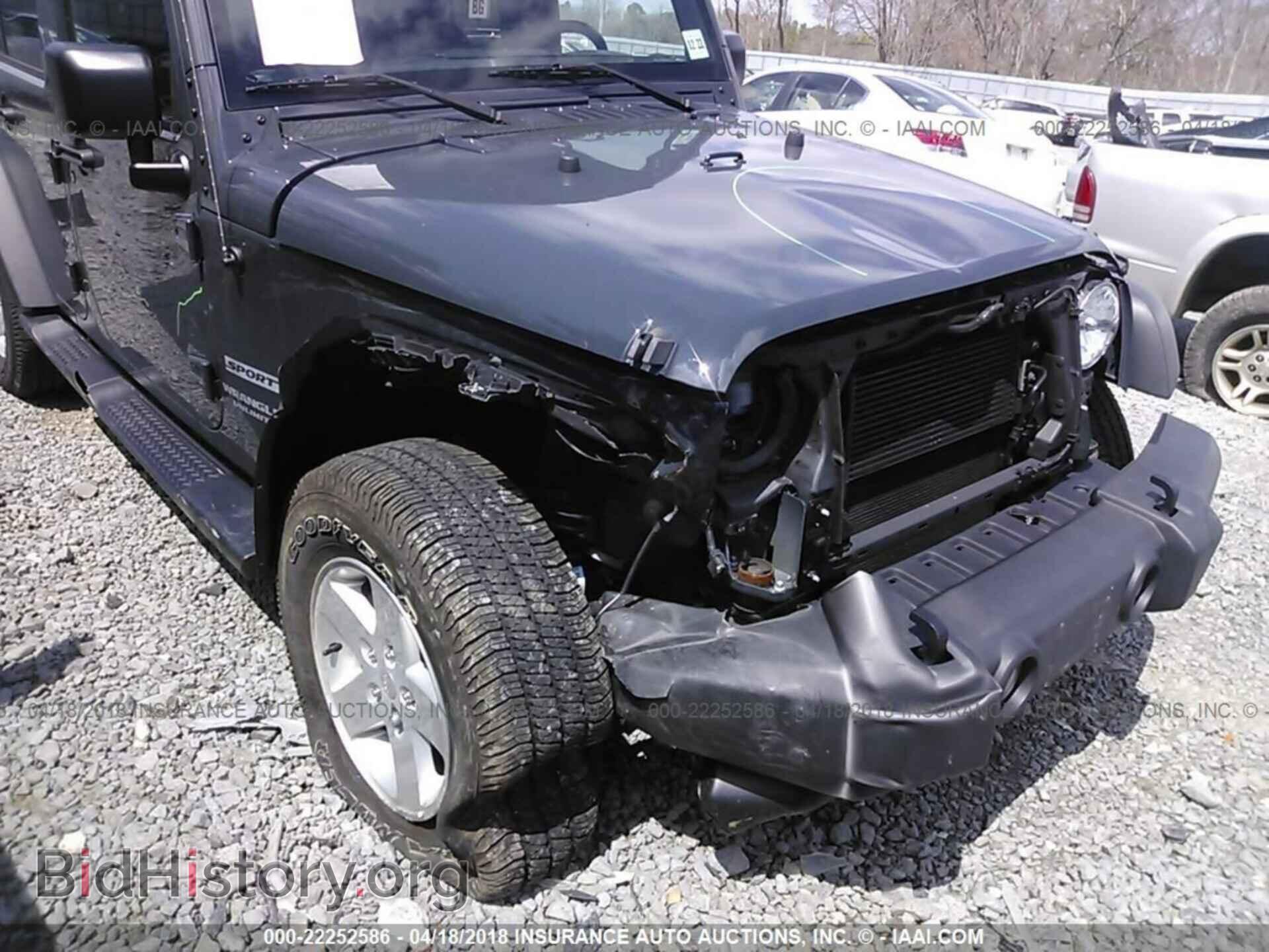 2017 Jeep Wrangler - VIN: 1C4BJWDG8HL528962 - Фото 6