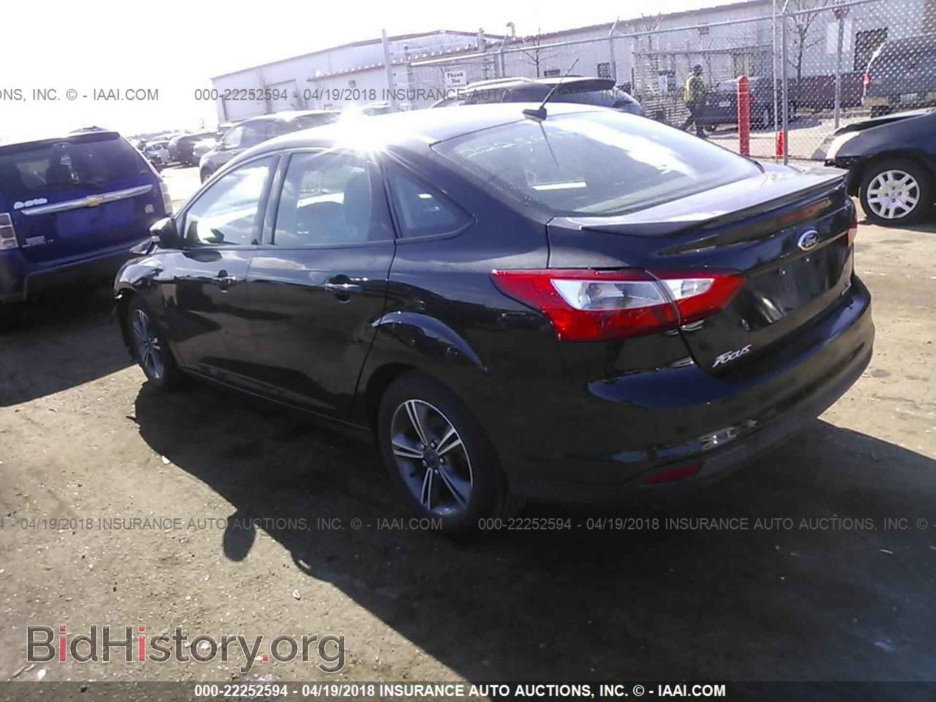 2014 Ford Focus - VIN: 1FADP3F28EL340161 - Photo 3