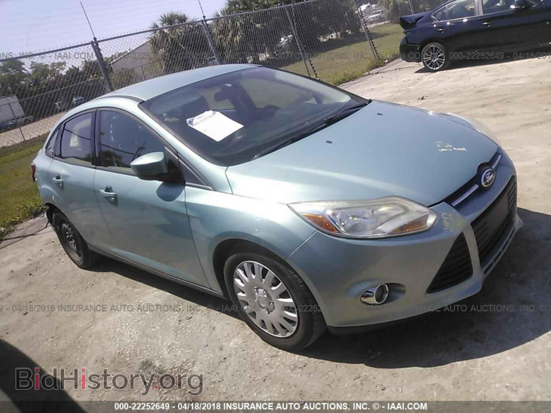 Фотография 1FAHP3F24CL263352 - Ford Focus 2012
